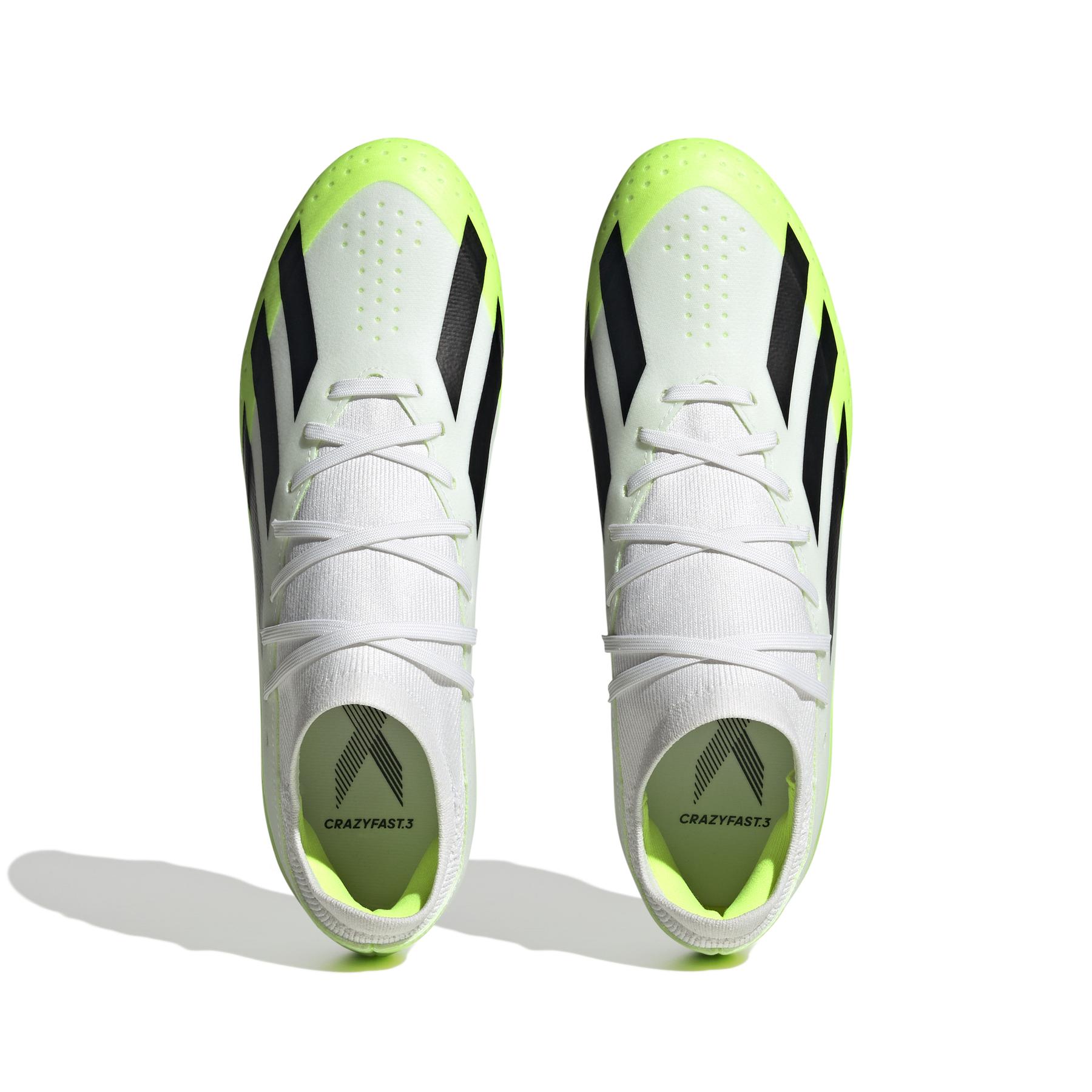 product/a/d/adidas_hq4534_2_footwear_photography_top_portrait_view_white.jpg