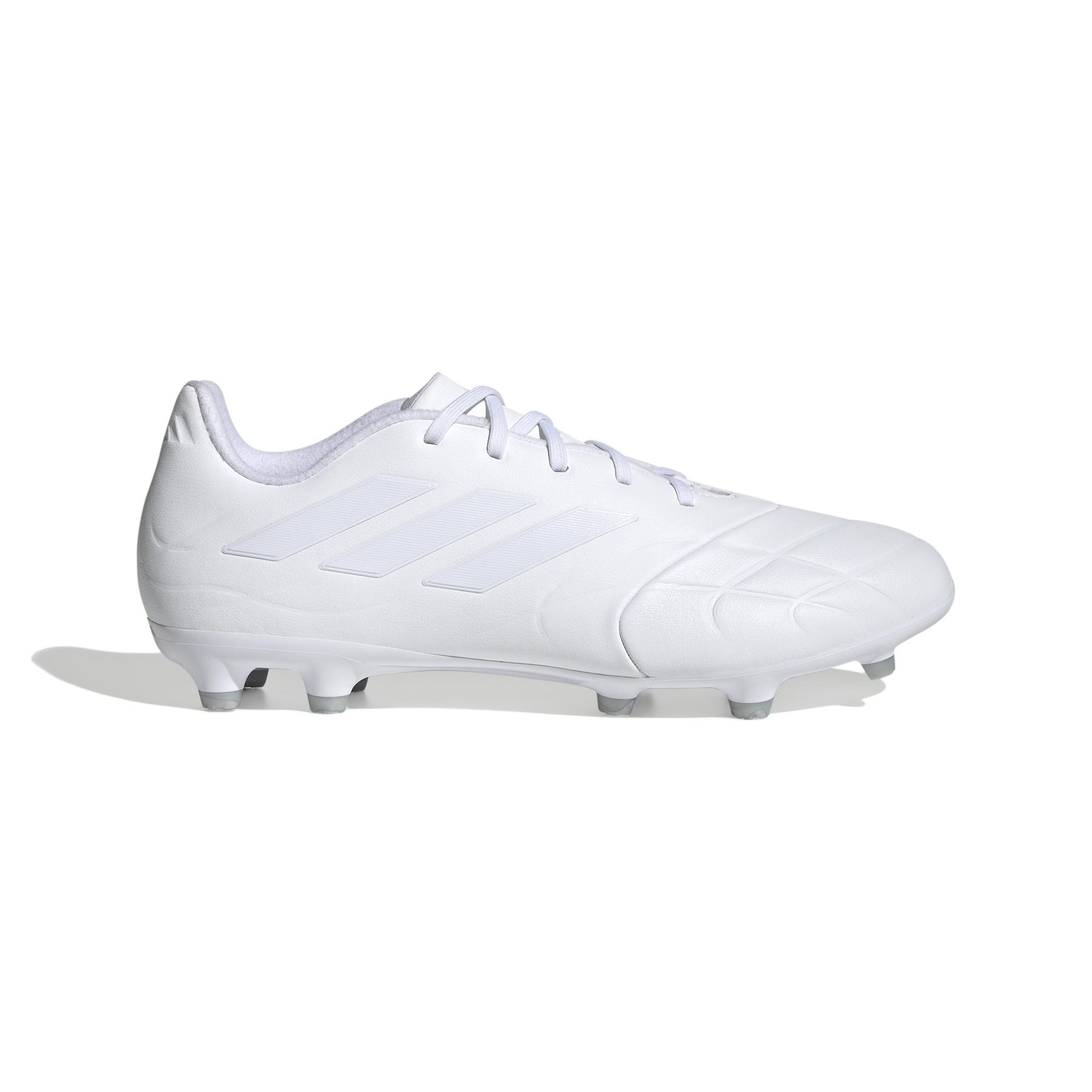 product/a/d/adidas_hq8943_1_footwear_photography_side_lateral_center_view_white_000.jpg
