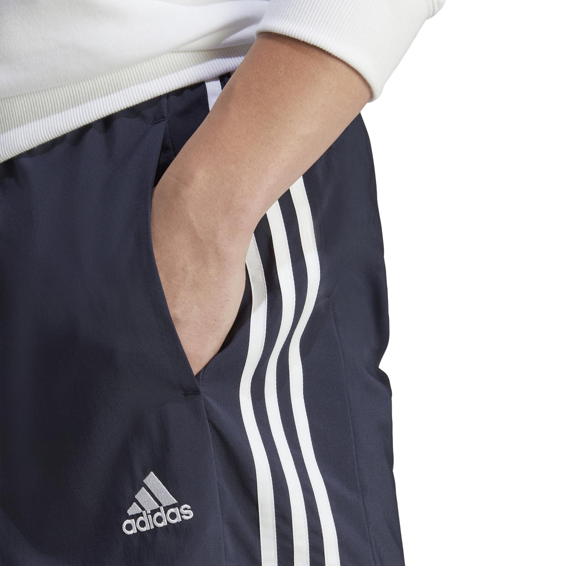 product/a/d/adidas_ic1485_6_apparel_on_model_detail_view_1_white.jpg