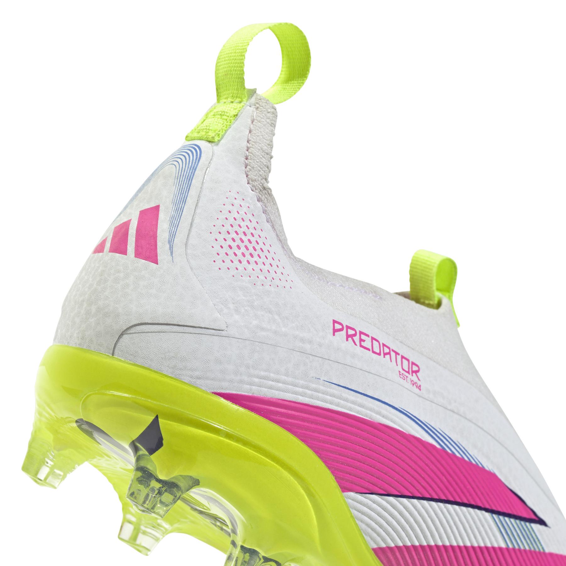 product/a/d/adidas_id3746_8_footwear_photography_detail_view_2_white.jpg