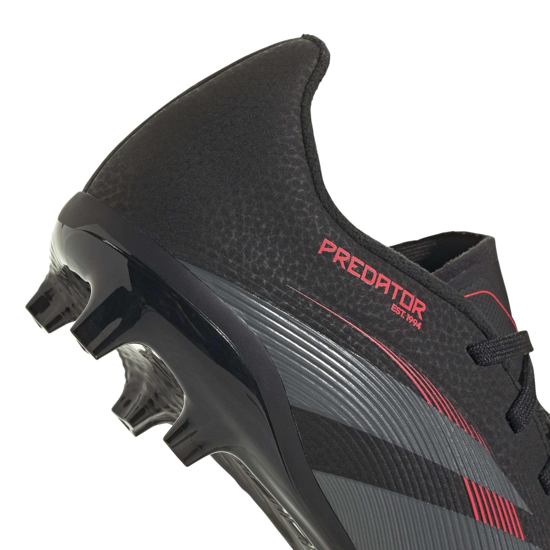 product/a/d/adidas_id3749_7_footwear_photography_detail_view_1_white-nw091625.jpg