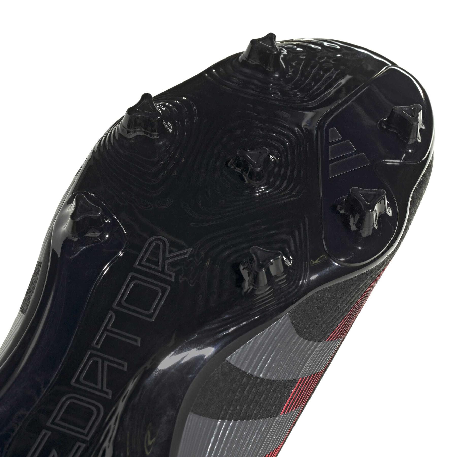 product/a/d/adidas_id3749_8_footwear_photography_detail_view_2_white-nw091625.jpg