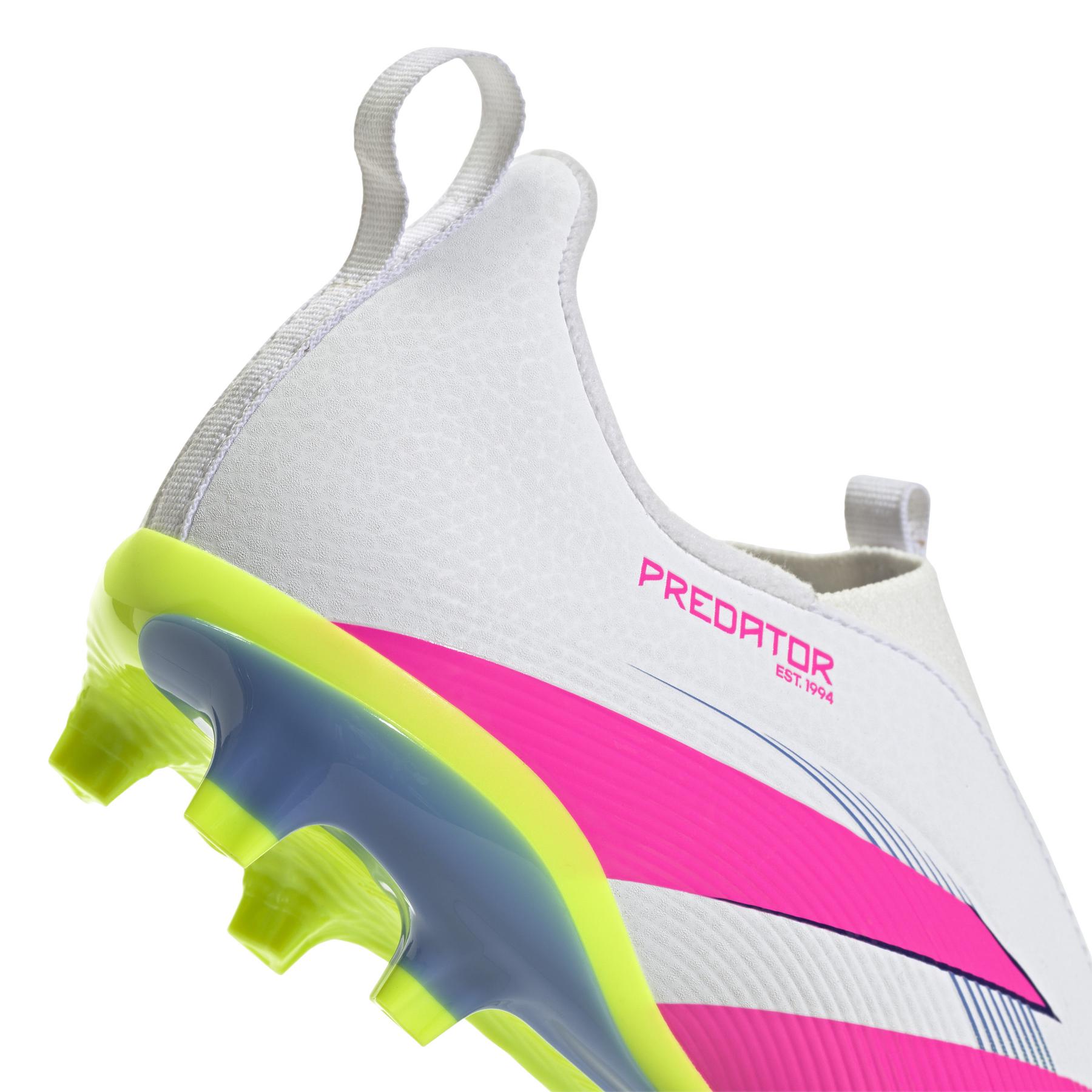 product/a/d/adidas_id3754_8_footwear_photography_detail_view_2_white.jpg