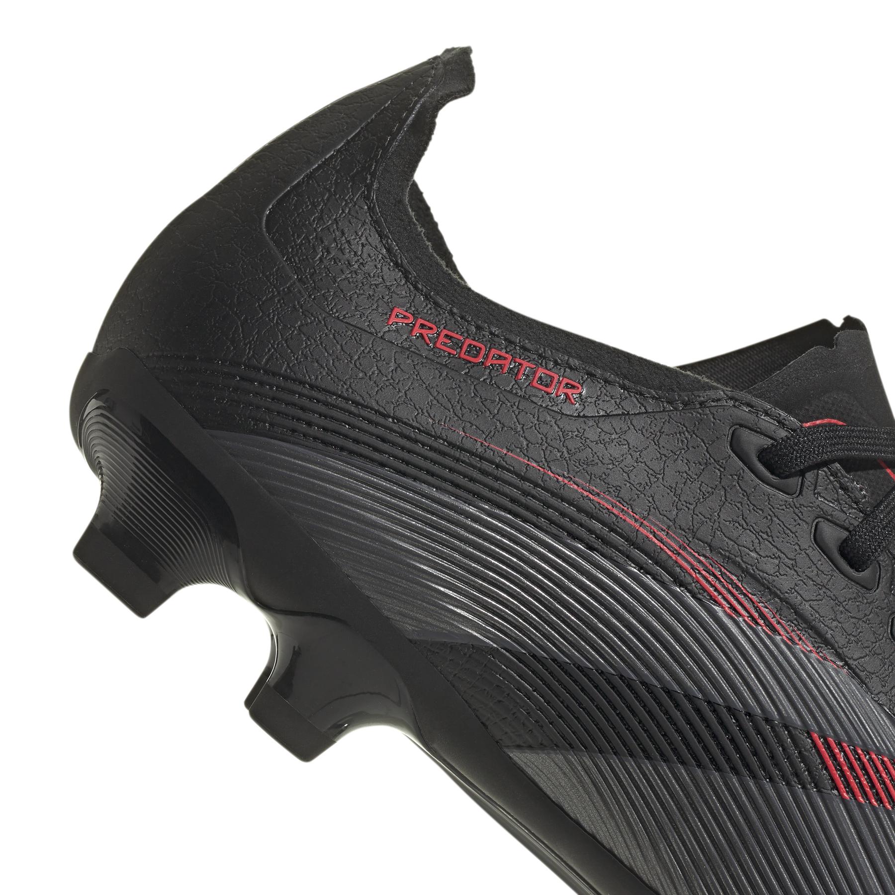 product/a/d/adidas_id3772_cblack-grefou-lucred_8.jpg