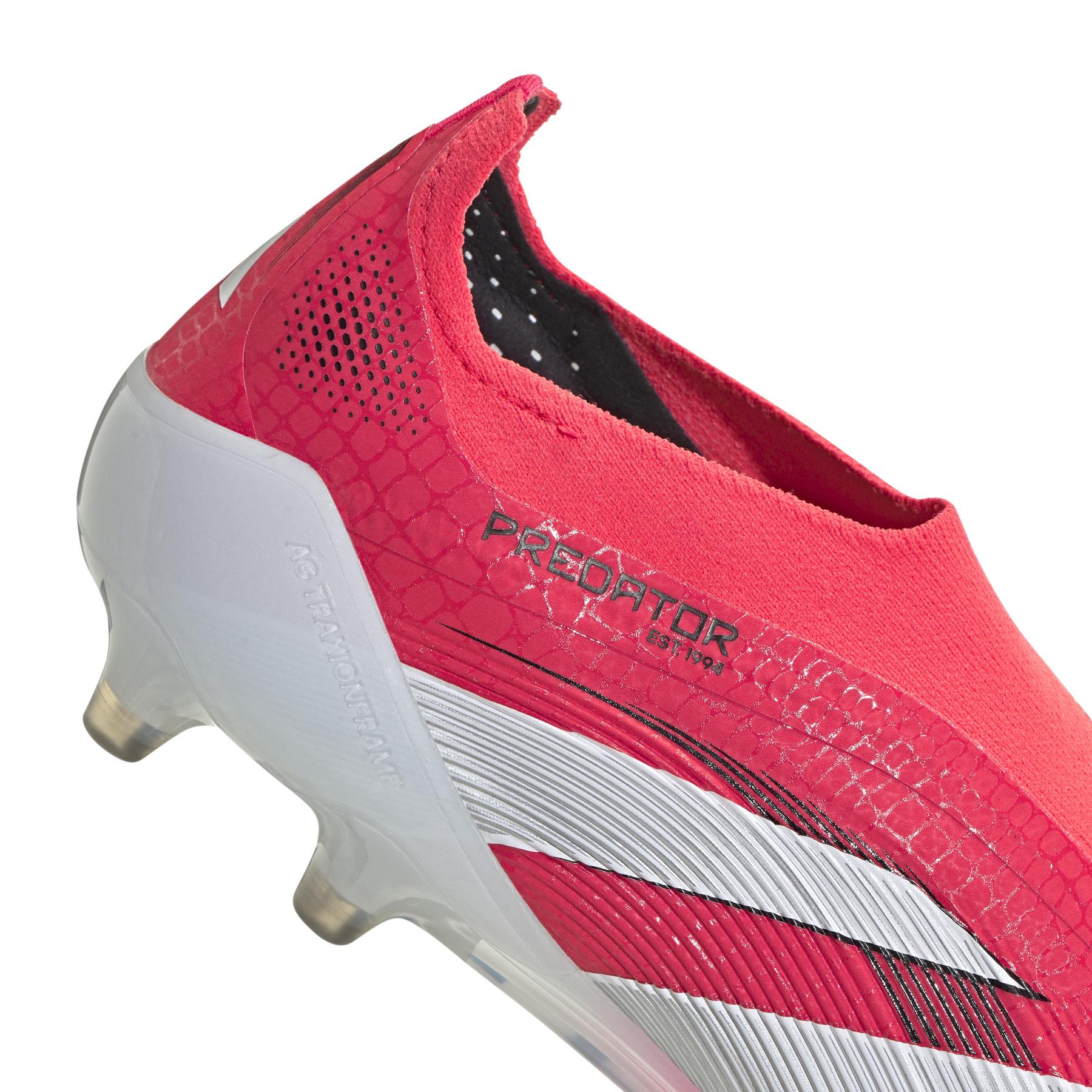 product/a/d/adidas_id3817_8_footwear_photography_detail_view_2_white.jpg