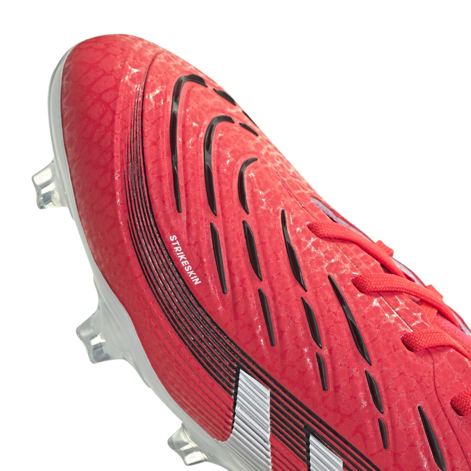 product/a/d/adidas_id3856_lucred-ftwwht-cblack_7.jpg