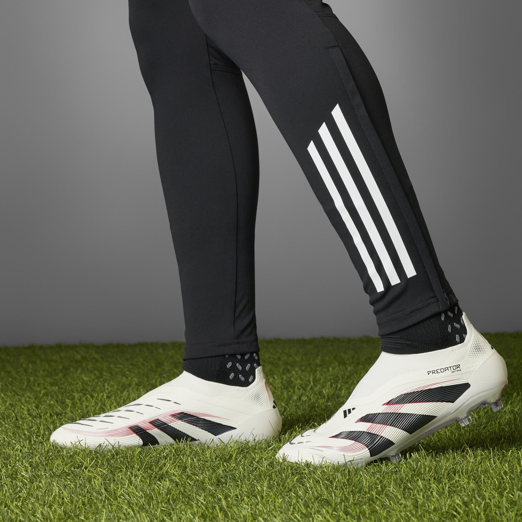 product/a/d/adidas_id3872_16_footwear_photography_heromrktng_view_3-nw111924.jpg