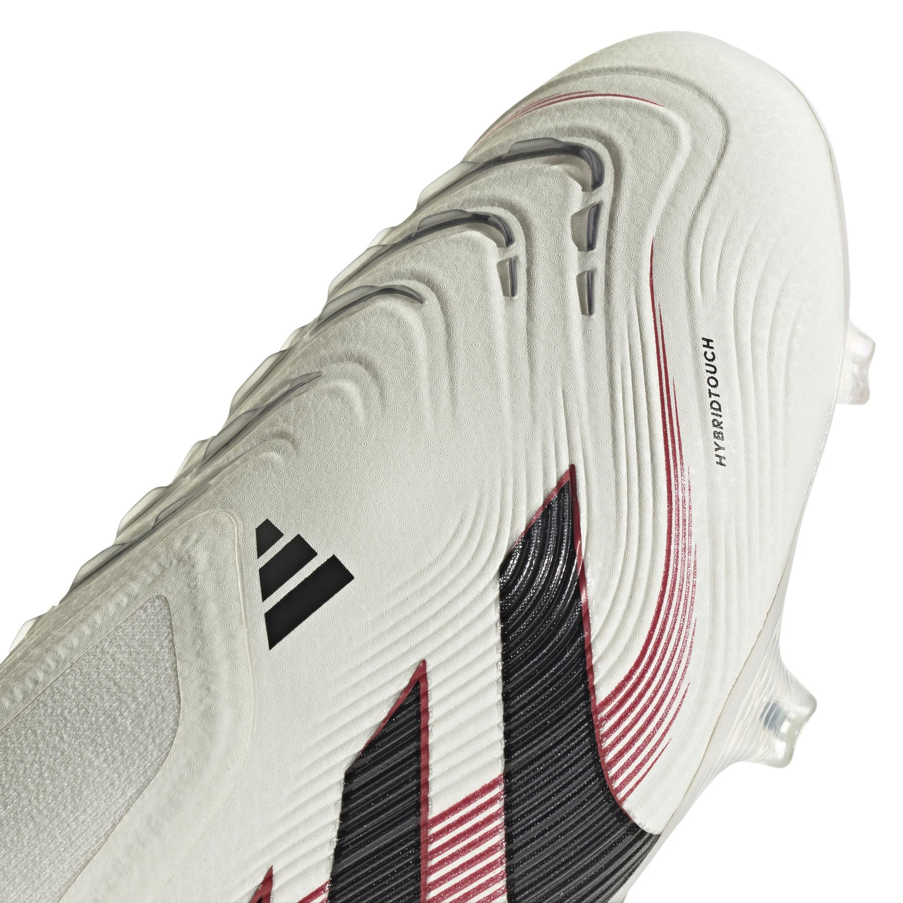 product/a/d/adidas_id3872_7_footwear_photography_detail_view_1_white-nw111924.jpg