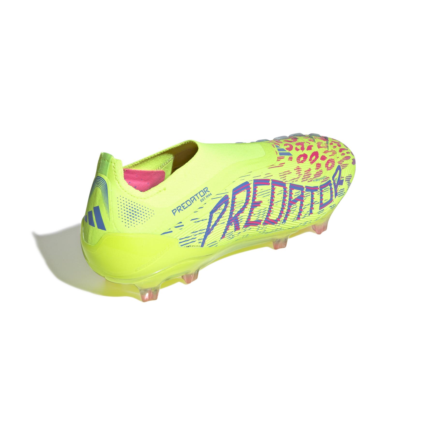 product/a/d/adidas_id3875_6_footwear_photography_back_lateral_top_view_white.jpg