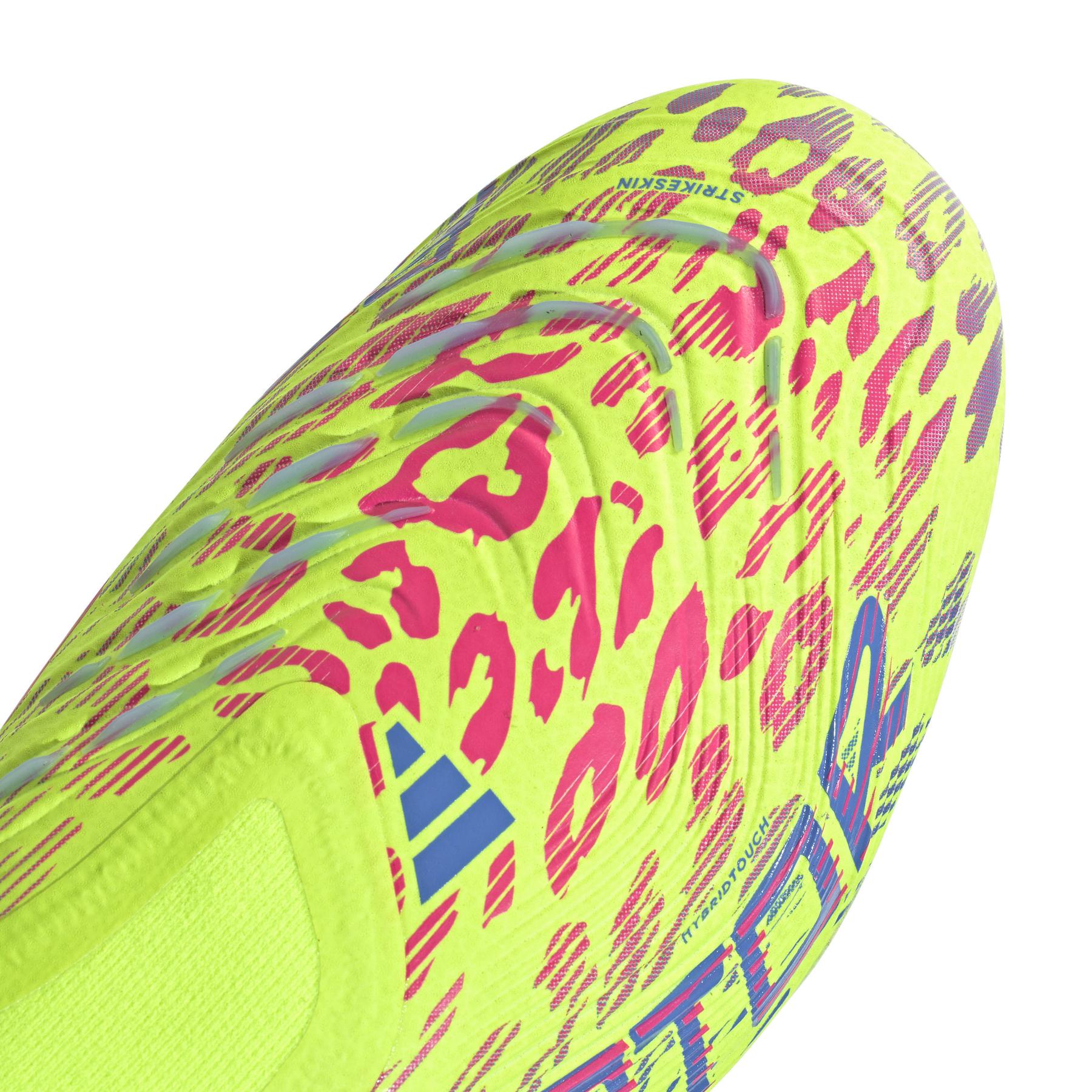 product/a/d/adidas_id3875_7_footwear_photography_detail_view_1_white.jpg