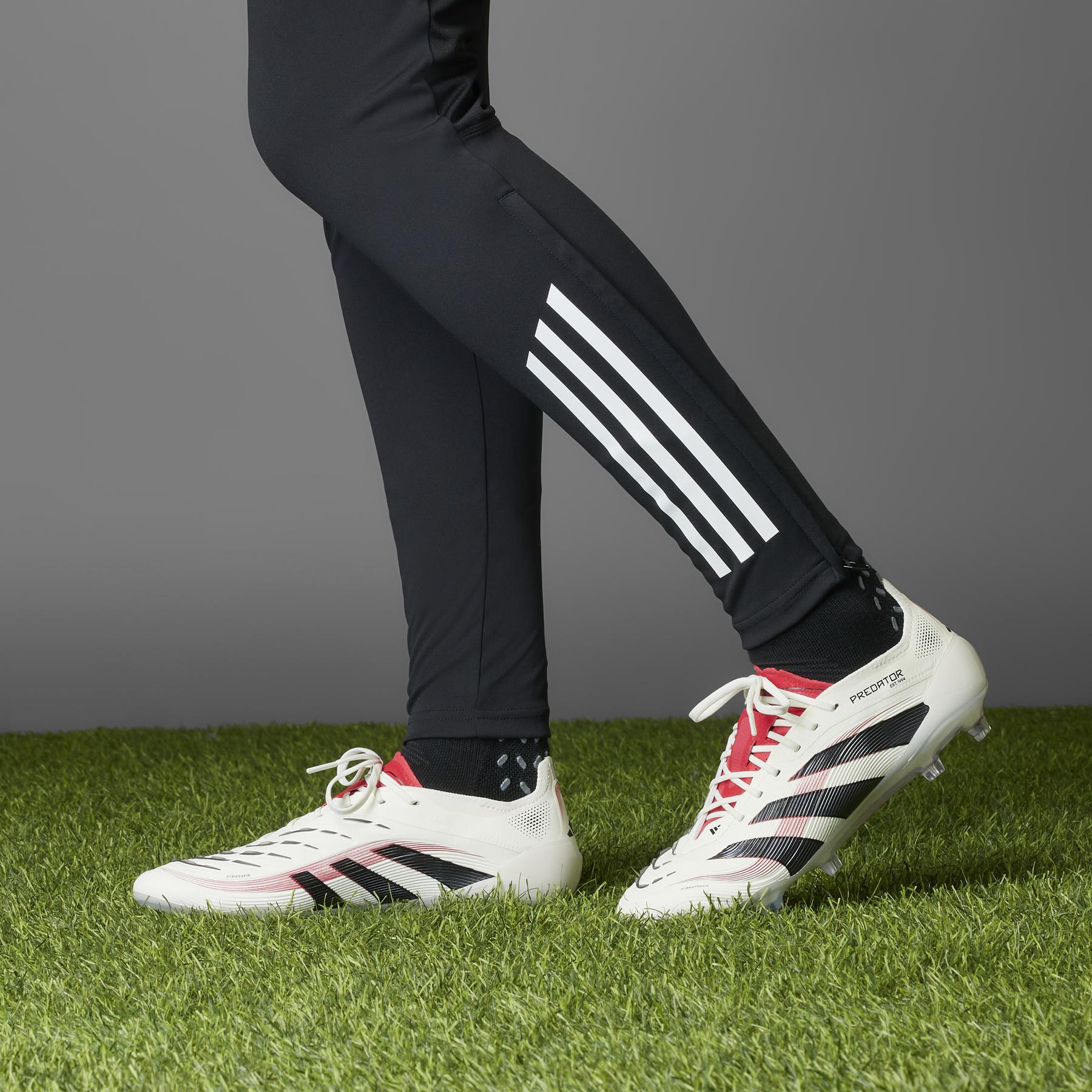 product/a/d/adidas_id3880_16_footwear_photography_heromrktng_view_3-nw111924.jpg