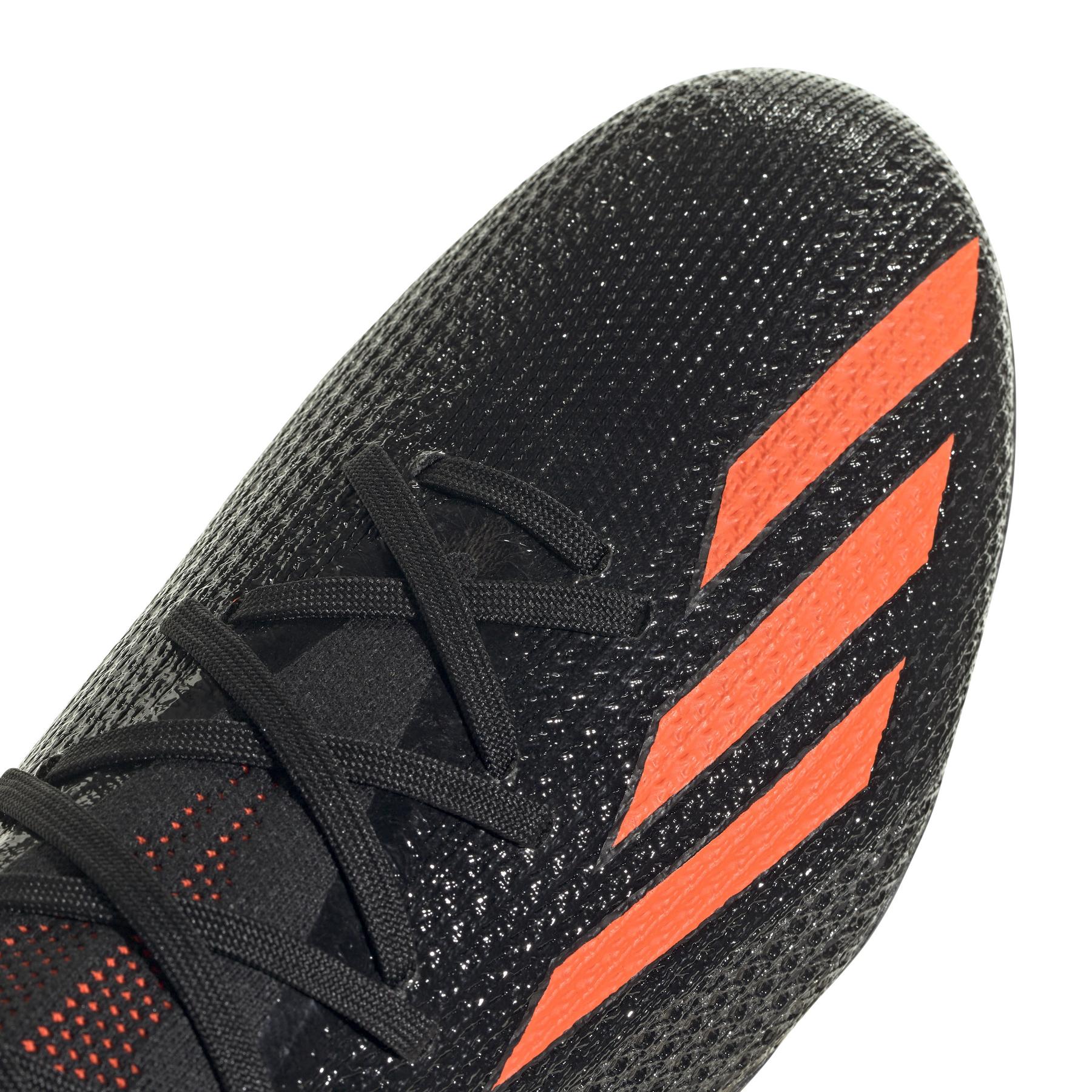 product/a/d/adidas_id4920_7_footwear_photography_detail_view_1_white_000.jpg