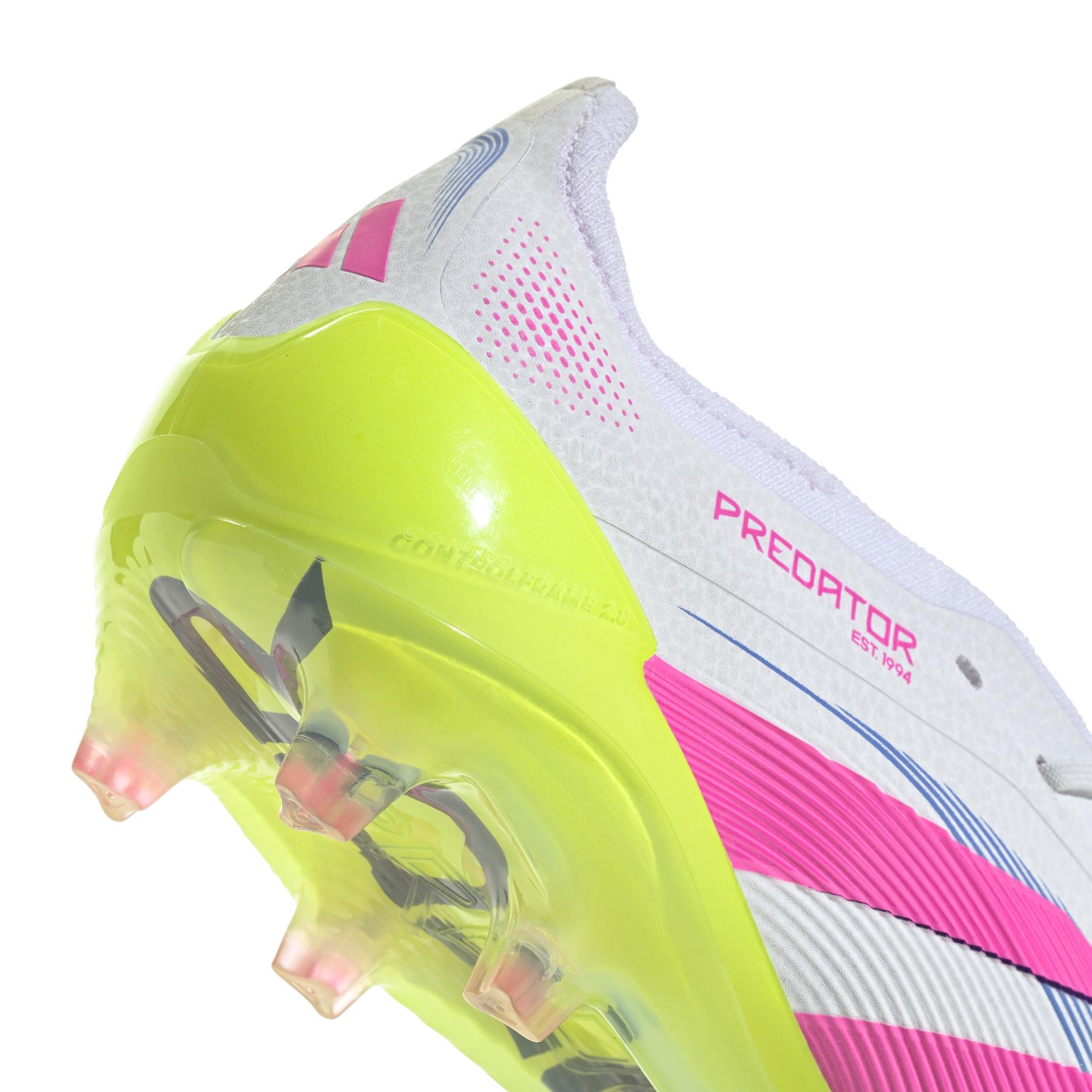 product/a/d/adidas_id8967_7_footwear_photography_detail_view_1_white.jpg