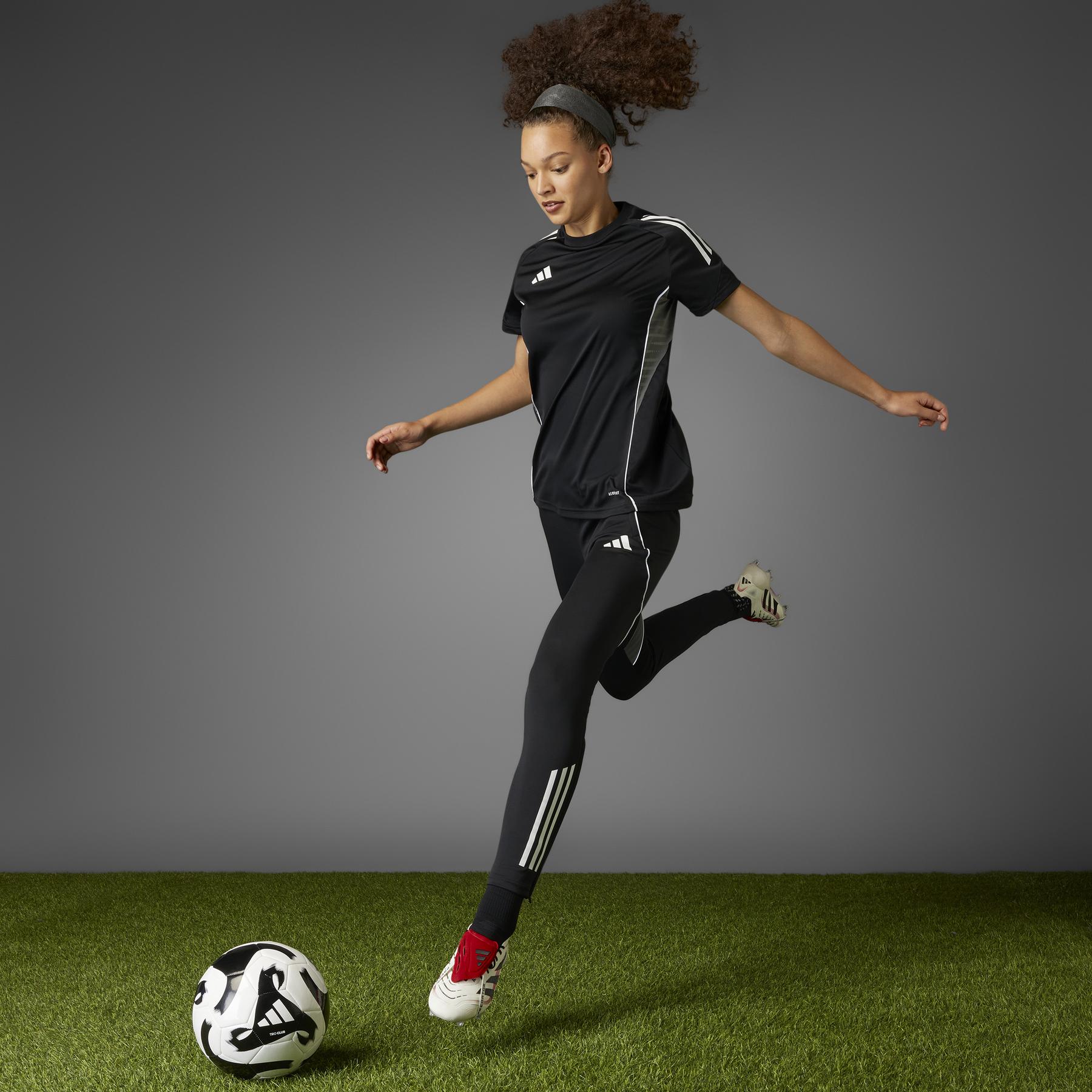product/a/d/adidas_id8968_19_footwear_photography_heromrktng_view_6.jpg