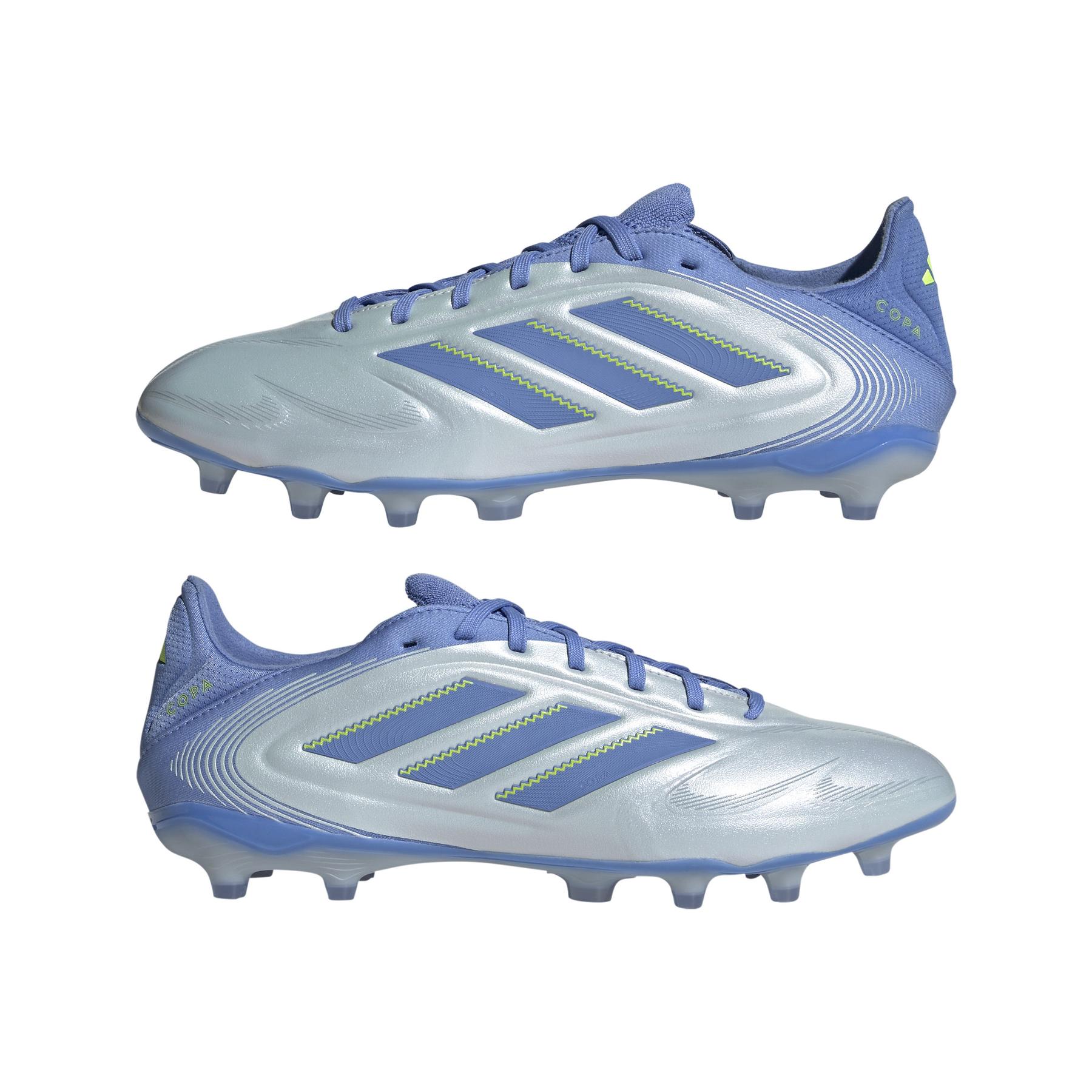 product/a/d/adidas_id9043_9_footwear_photography_mirrored_pair_view_white.jpg