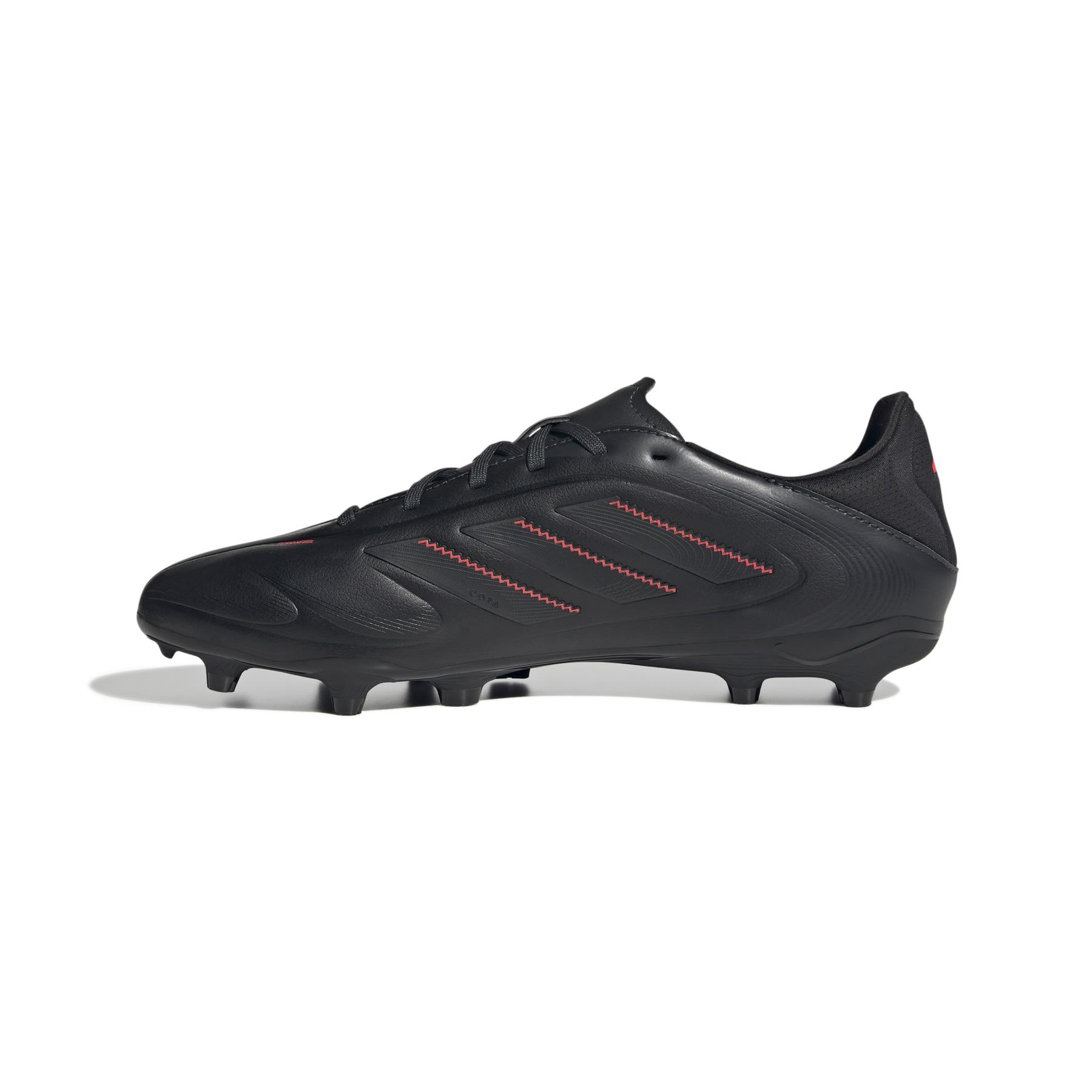 product/a/d/adidas_id9052_4_footwear_photography_side_medial_center_view_white.jpg