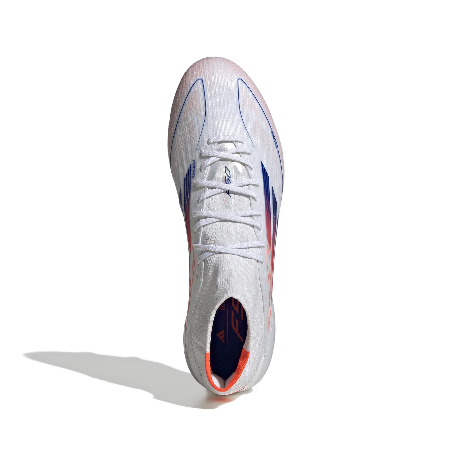 product/a/d/adidas_id9203_2_footwear_photography_top_portrait_view_white-nw052424.jpg