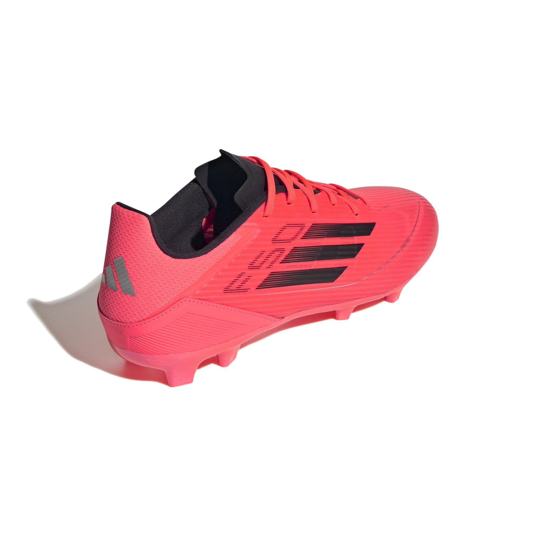 product/a/d/adidas_ie0602_6_footwear_photography_back_lateral_top_view_white.jpg
