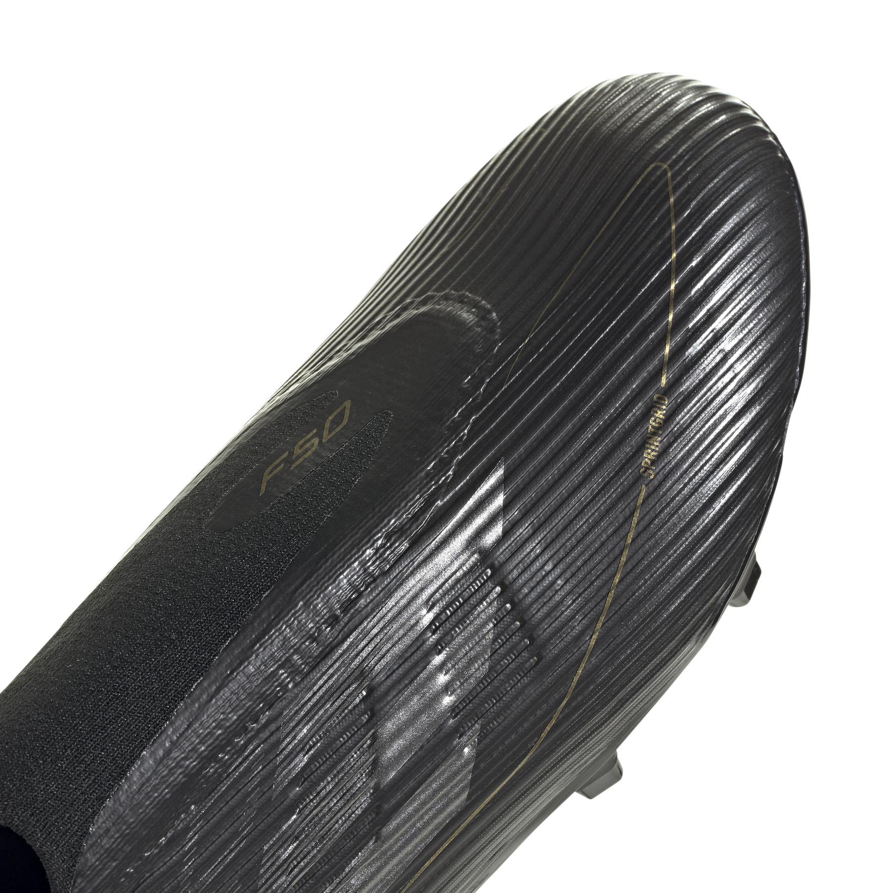 product/a/d/adidas_ie0609_8_footwear_photography_detail_view_2_white.jpg