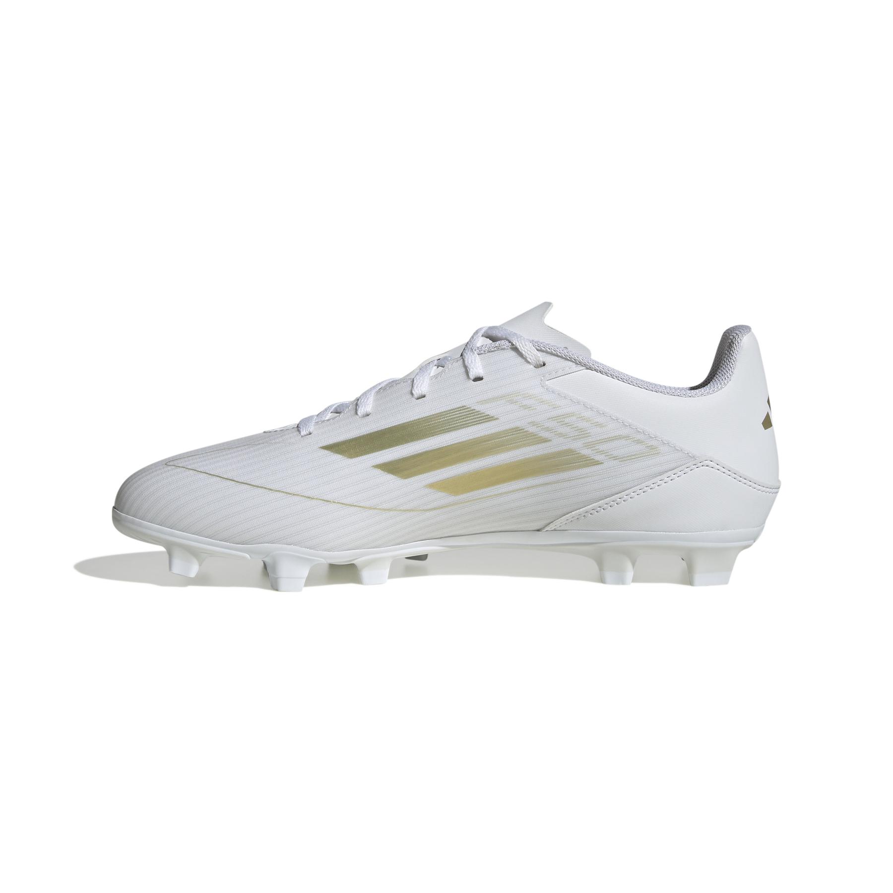 product/a/d/adidas_ie0612_4_footwear_photography_side_medial_center_view_white.jpg