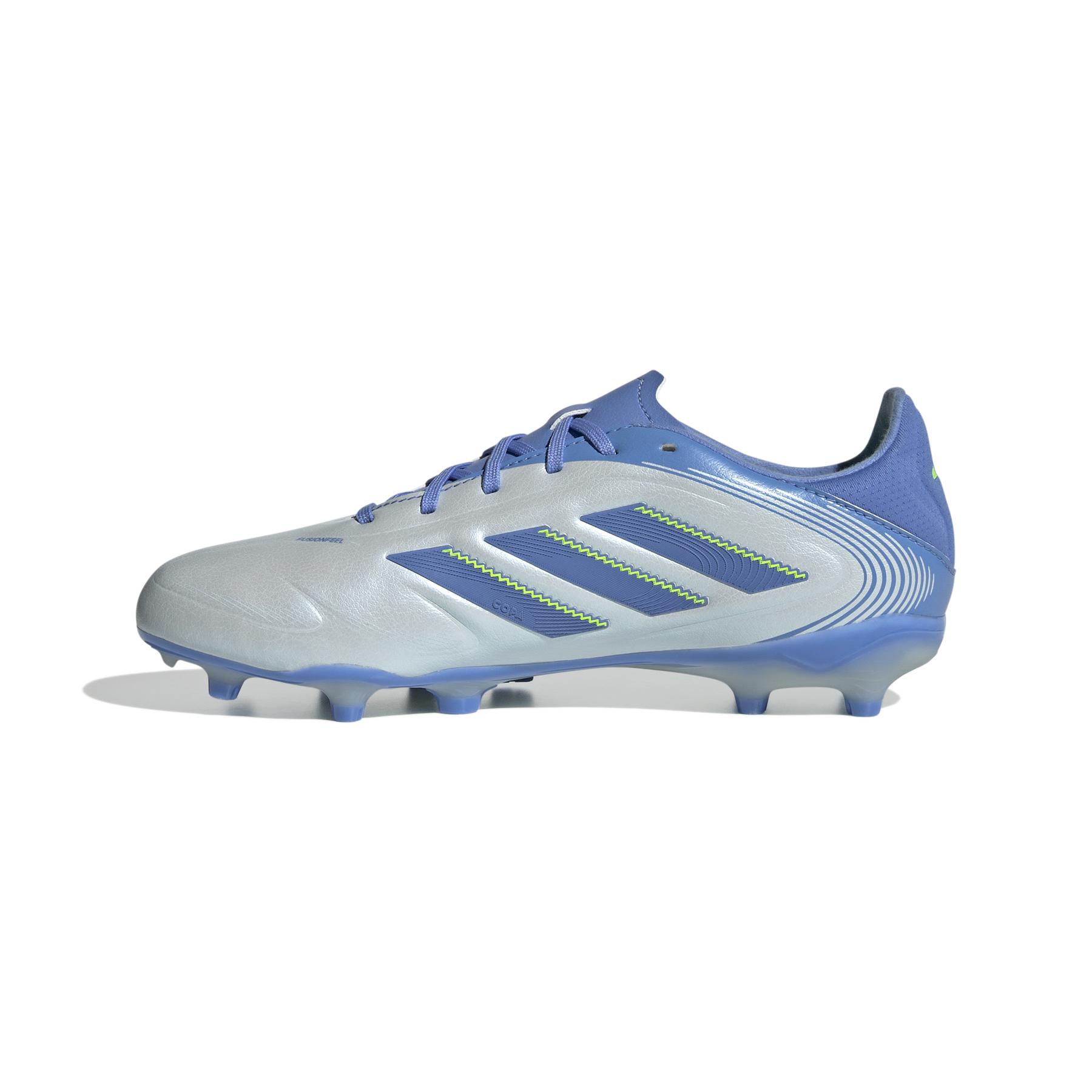 product/a/d/adidas_ie1195_4_footwear_photography_side_medial_center_view_white.jpg