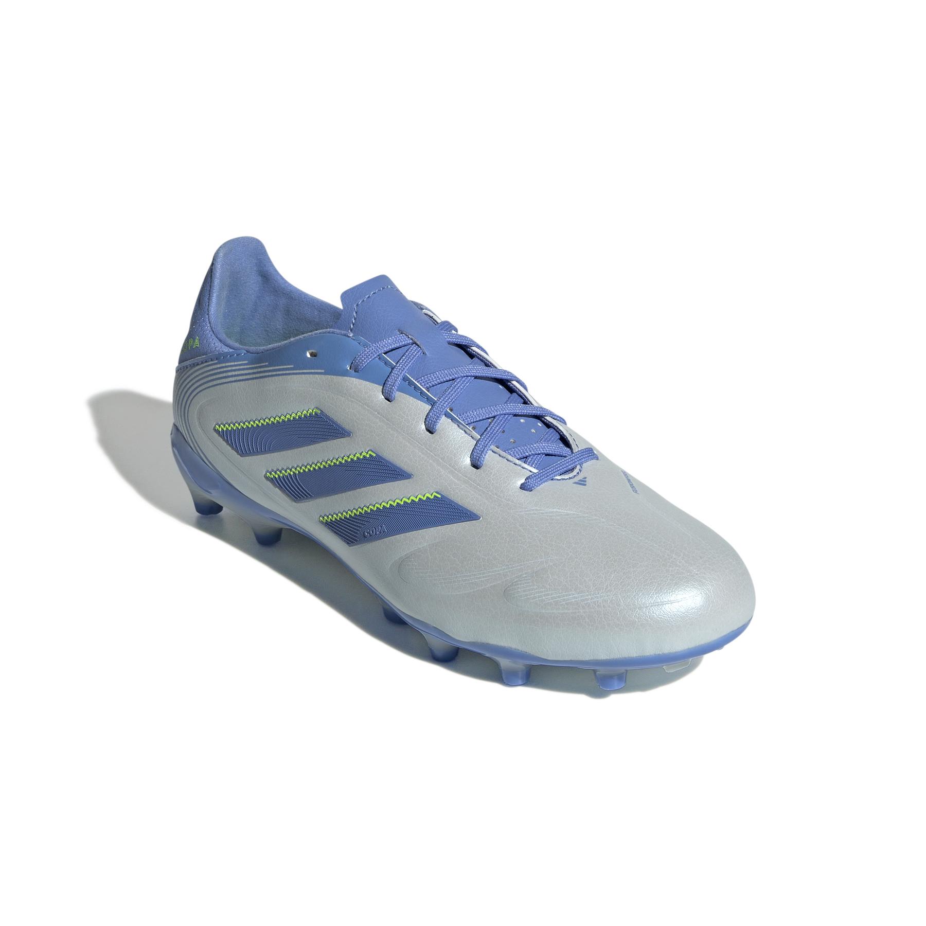 product/a/d/adidas_ie1195_5_footwear_photography_front_lateral_top_view_white.jpg