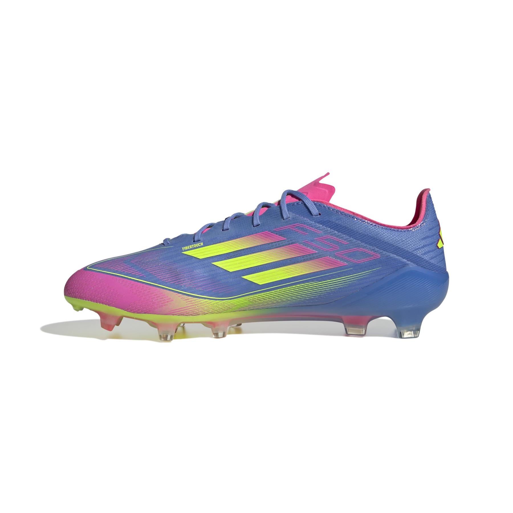 product/a/d/adidas_ie1201_4_footwear_photography_side_medial_center_view_white.jpg