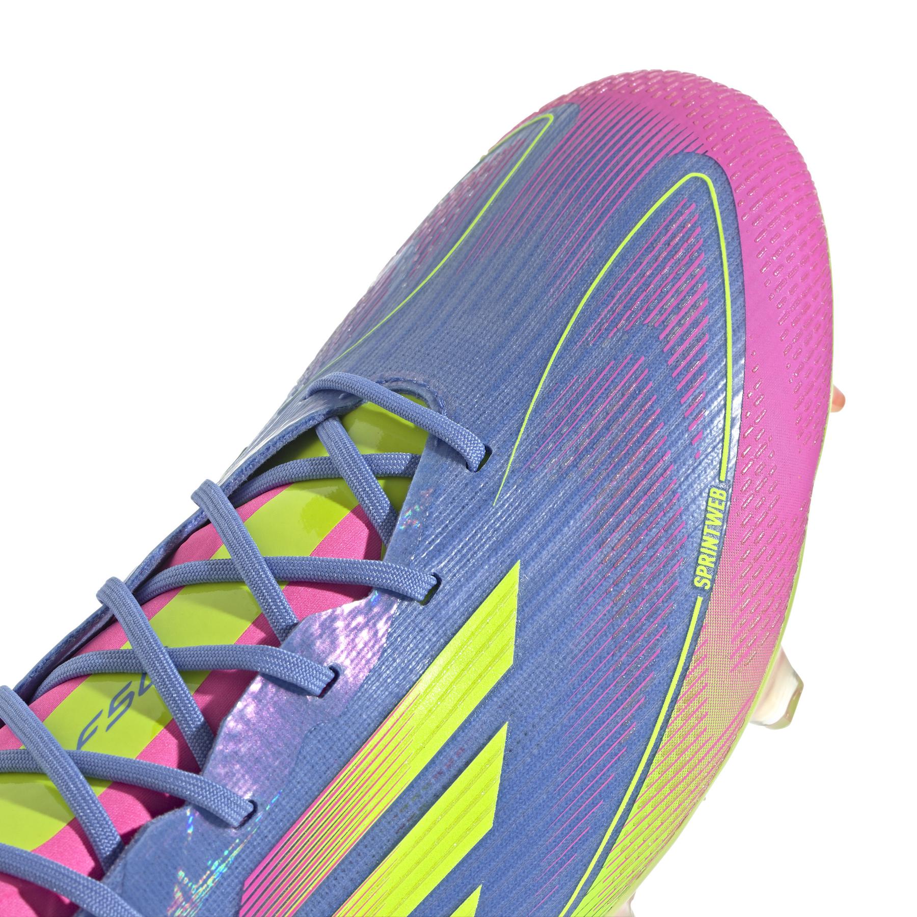 product/a/d/adidas_ie1201_8_footwear_photography_detail_view_2_white.jpg