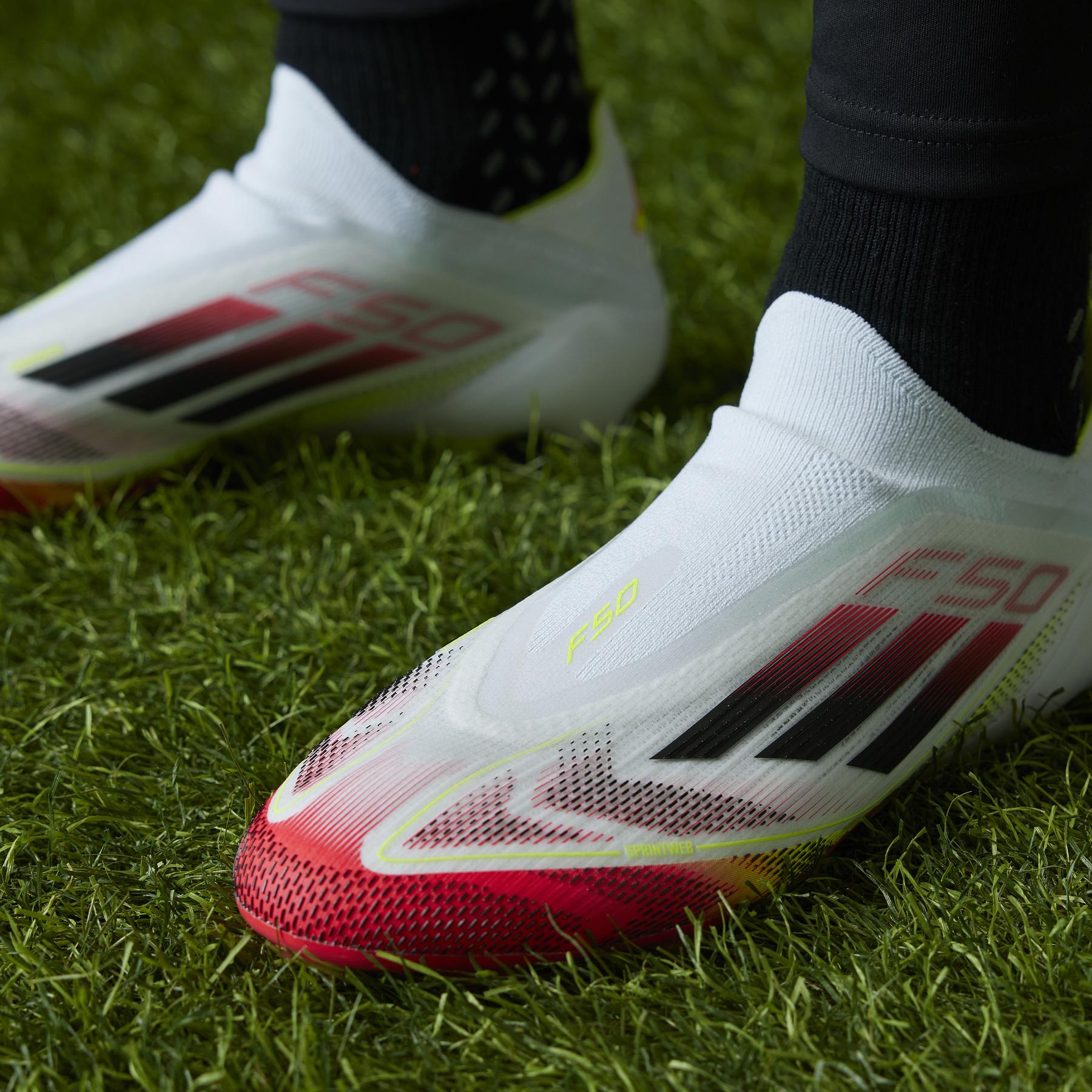 product/a/d/adidas_ie1214_21_footwear_photography_heromrktng_view_9.jpg