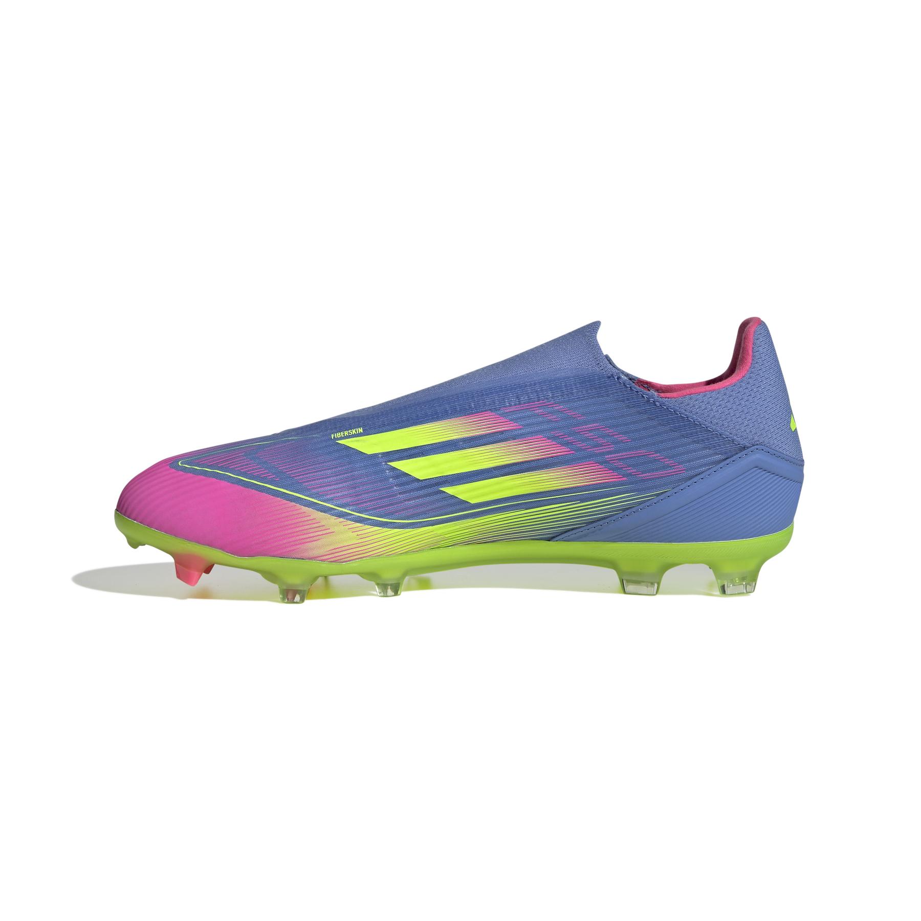 product/a/d/adidas_ie1240_4_footwear_photography_side_medial_center_view_white.jpg