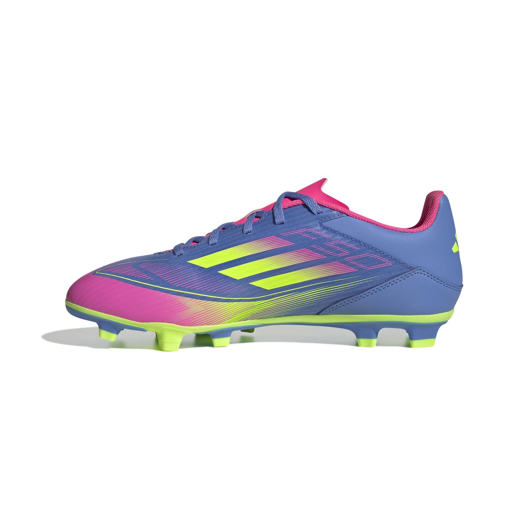 product/a/d/adidas_ie1245_4_footwear_photography_side_medial_center_view_white.jpg