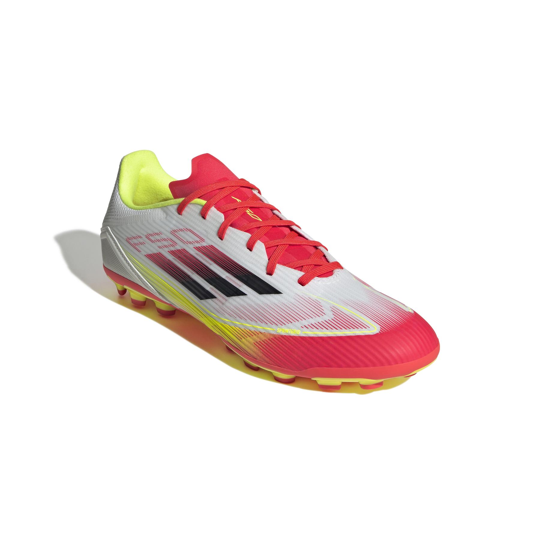 product/a/d/adidas_ie1262_5_footwear_photography_front_lateral_top_view_white.jpg