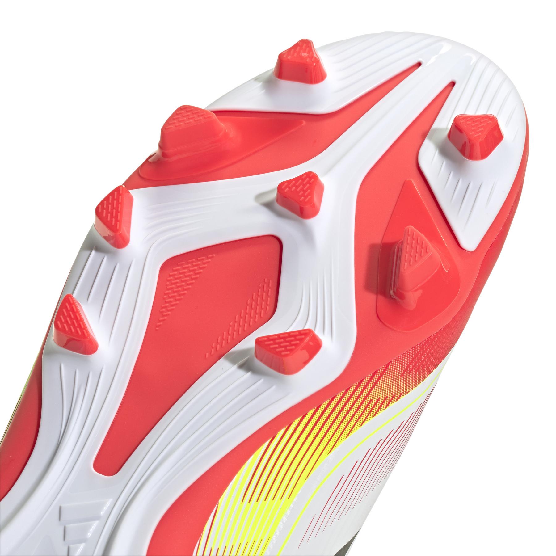 product/a/d/adidas_ie1309_8_footwear_photography_detail_view_2_white.jpg