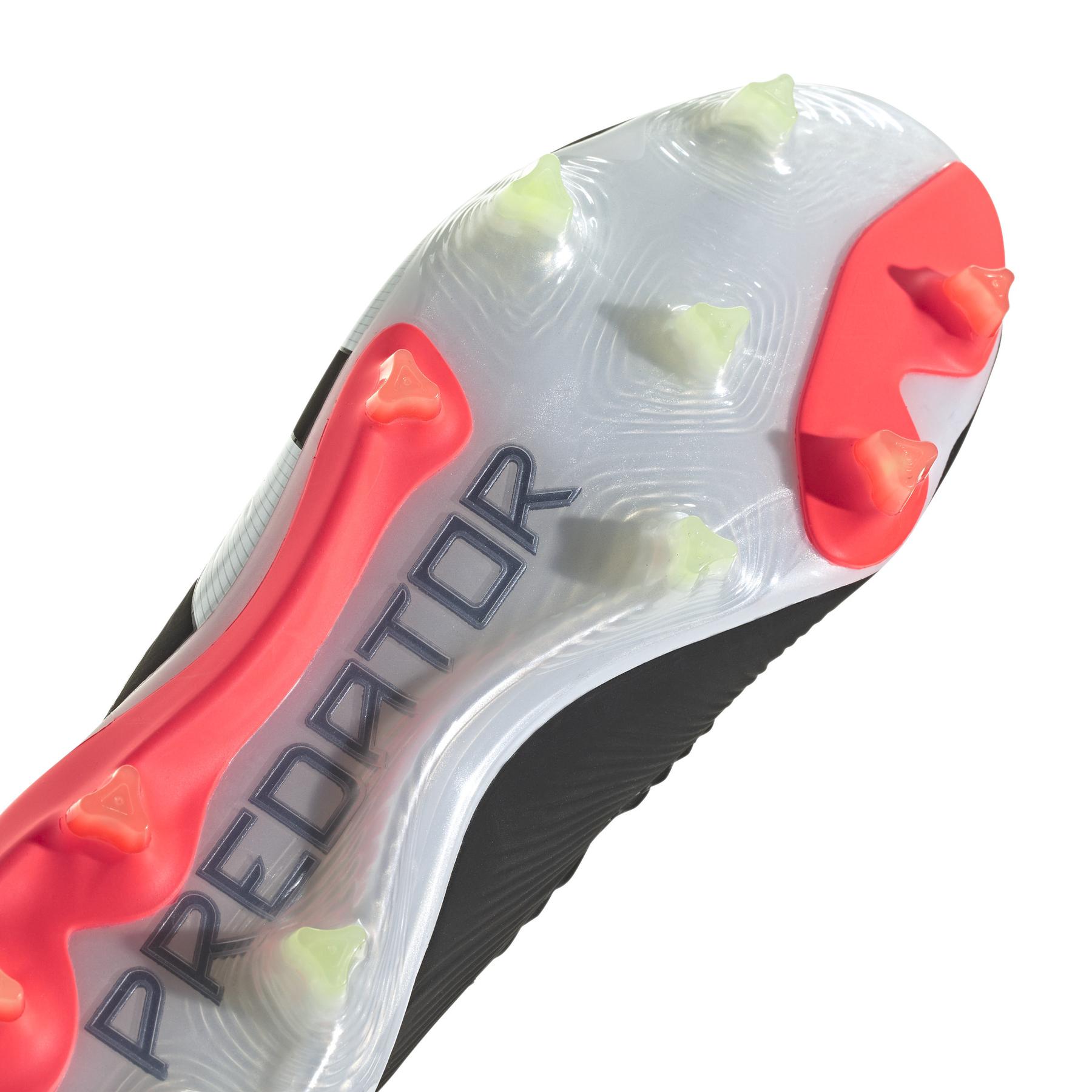 product/a/d/adidas_ie1802_8_footwear_photography_detail_view_2_white-030824x.jpg