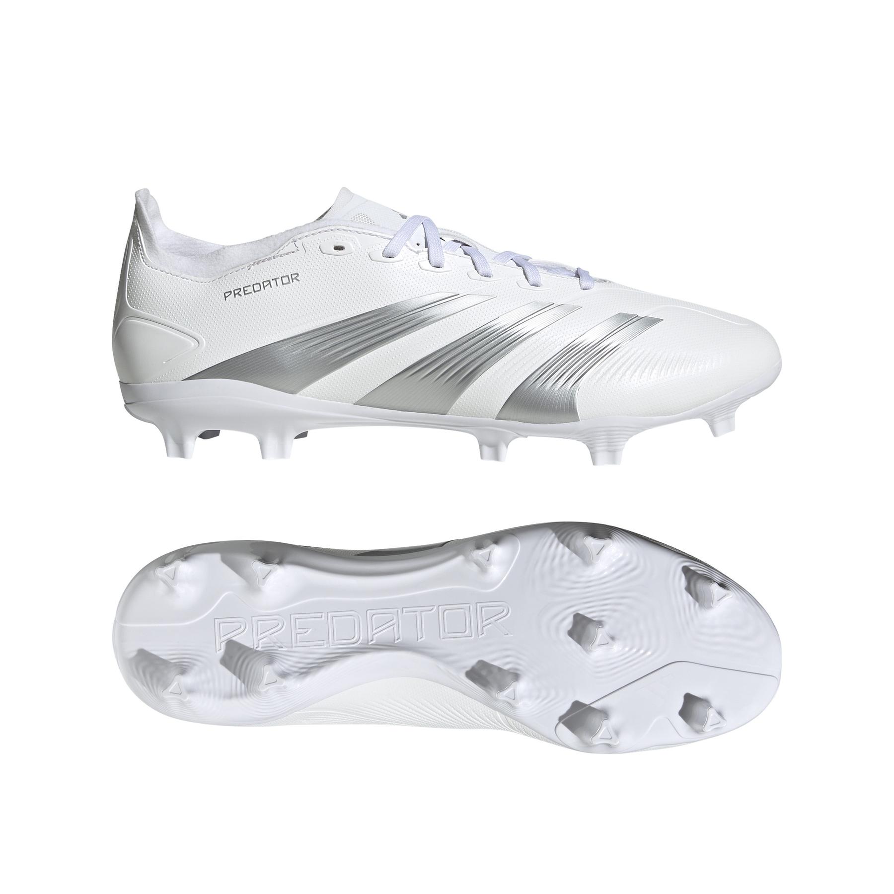 product/a/d/adidas_ie2372_11_footwear_photography_side_lateral_bottom_view_white-030824.jpg