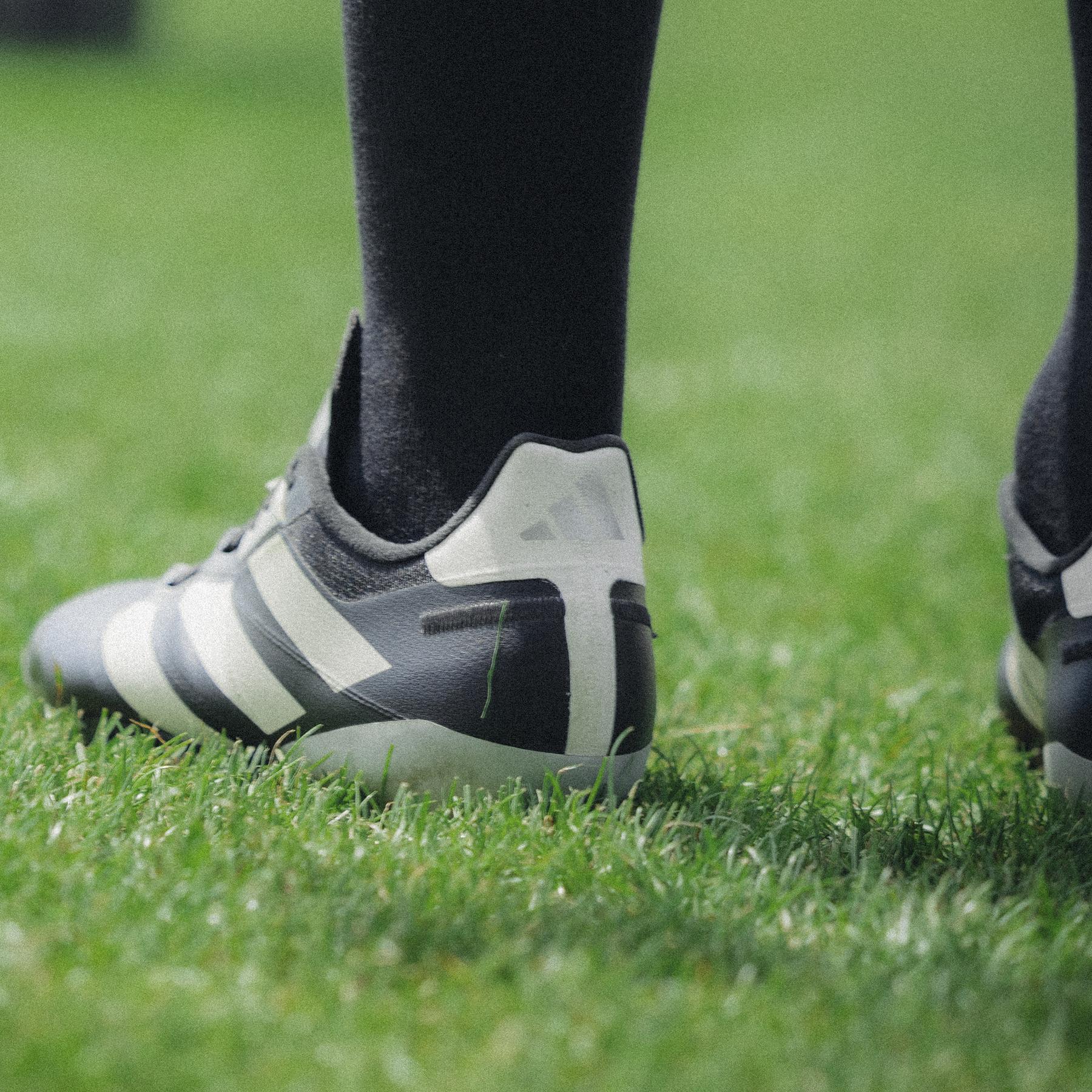 product/a/d/adidas_ie3202_15_footwear_photography_heromrktng_view_2-nw120924.jpg