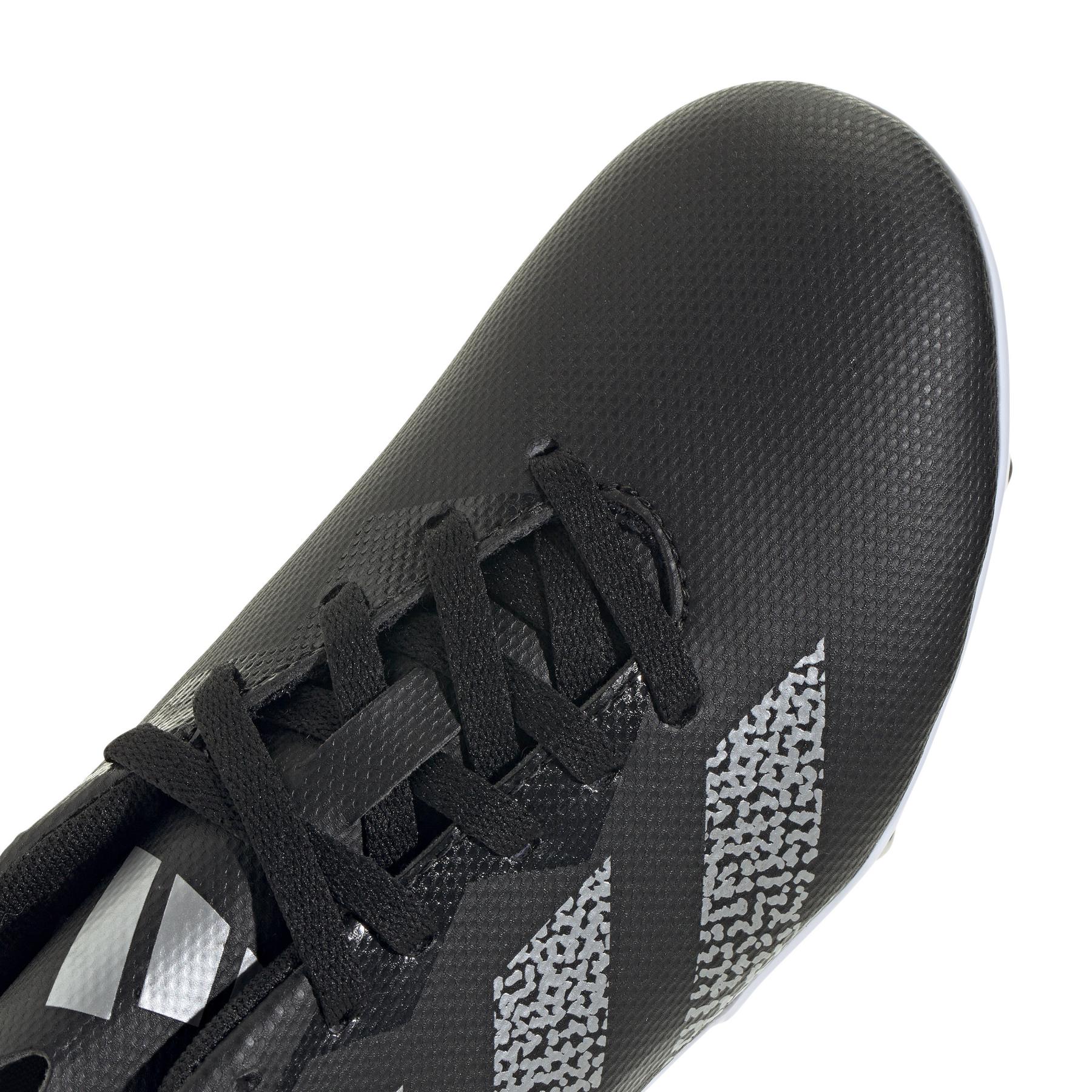 product/a/d/adidas_ie3581_9_footwear_photography_detail_view_2_white-nw120924.jpg
