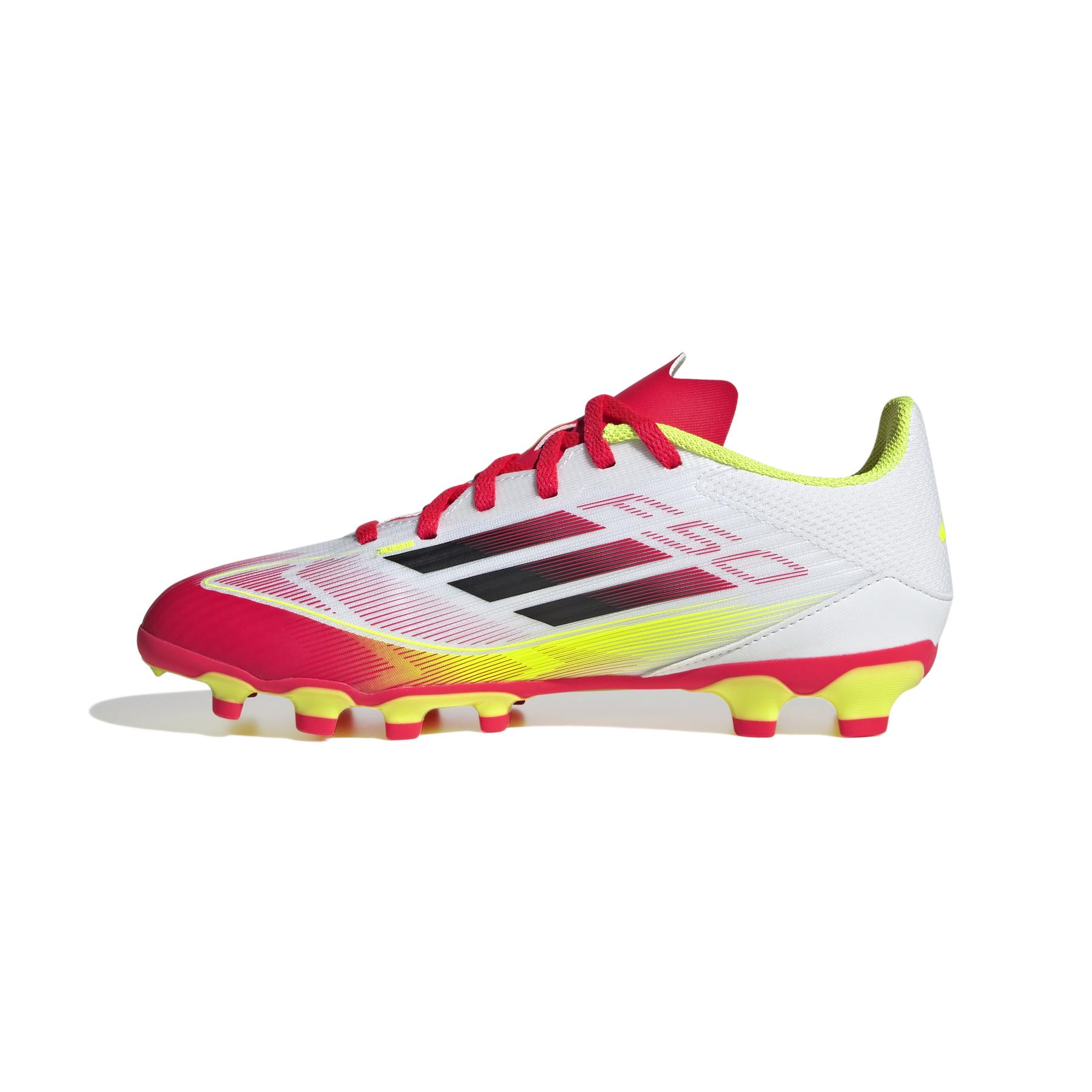 product/a/d/adidas_ie3752_4_footwear_photography_side_medial_center_view_white.jpg