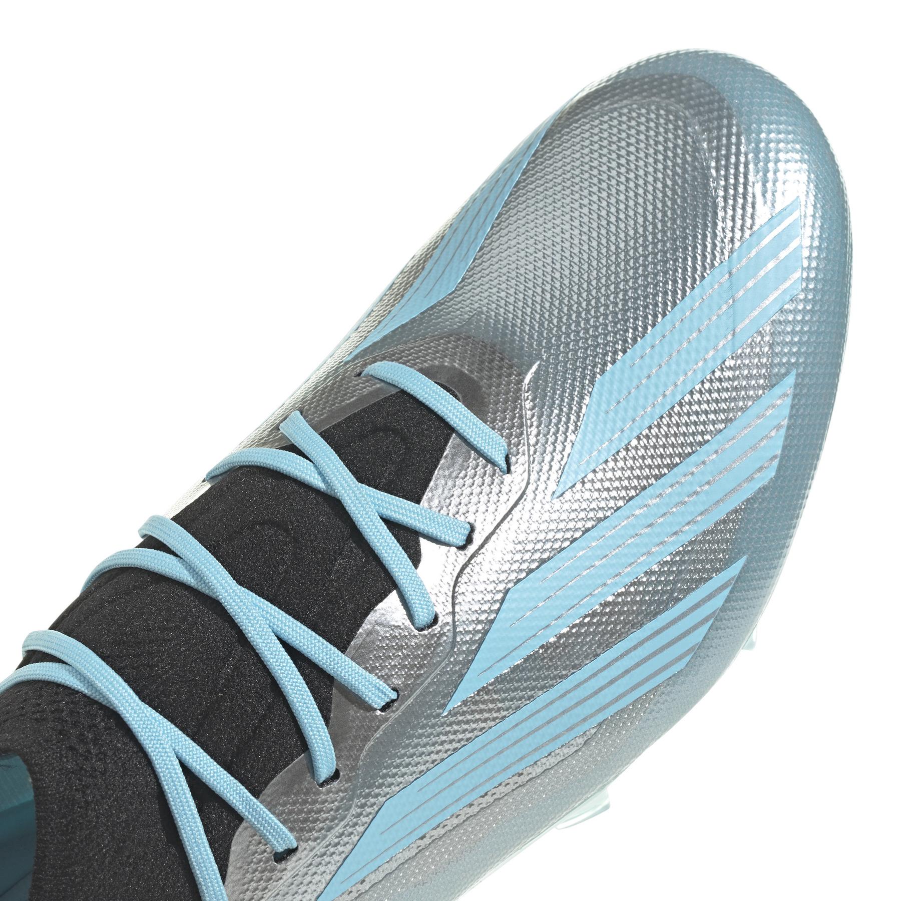 product/a/d/adidas_ie4079_8_footwear_photography_detail_view_2_white.jpg