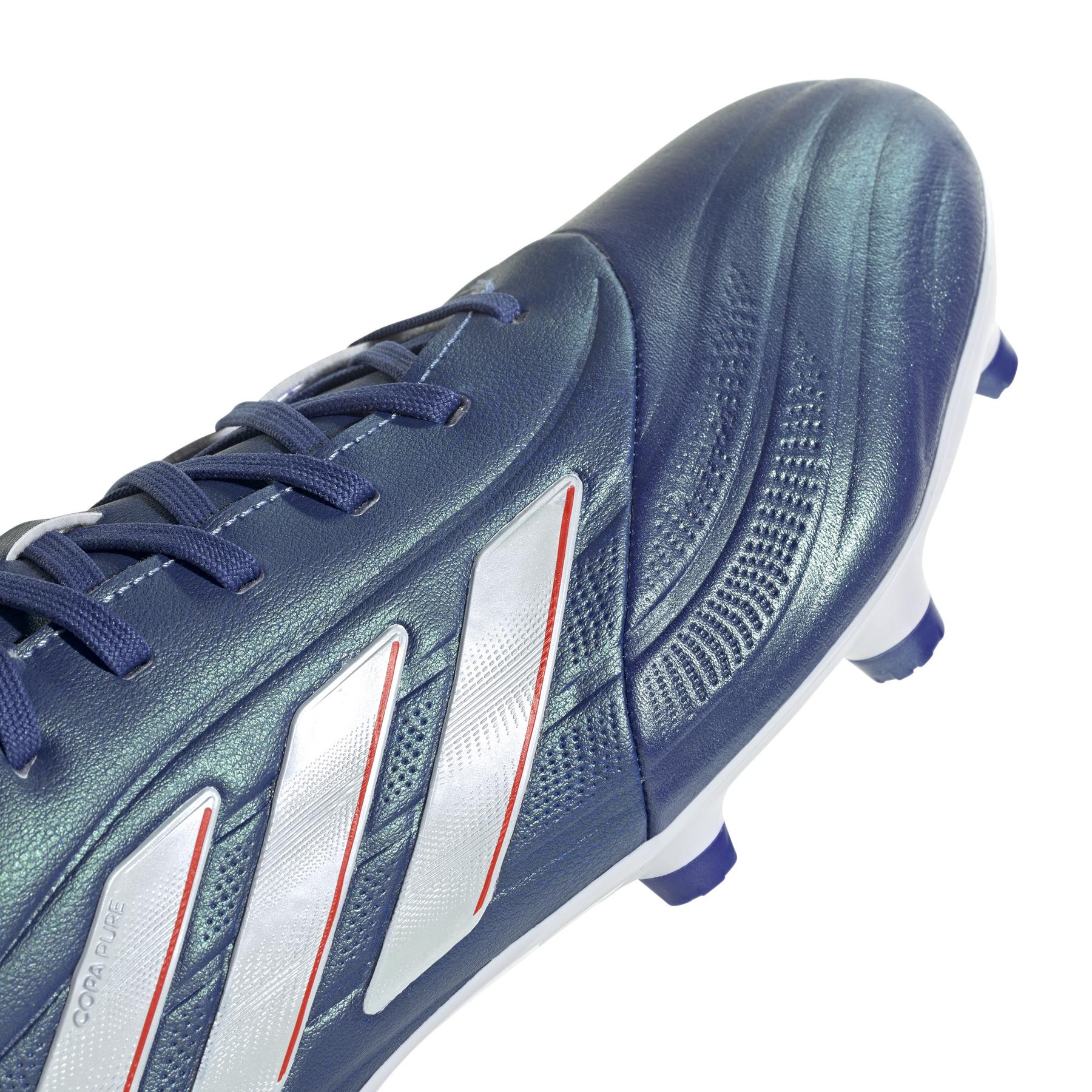 product/a/d/adidas_ie4896_8_footwear_photography_detail_view_2_white.jpg
