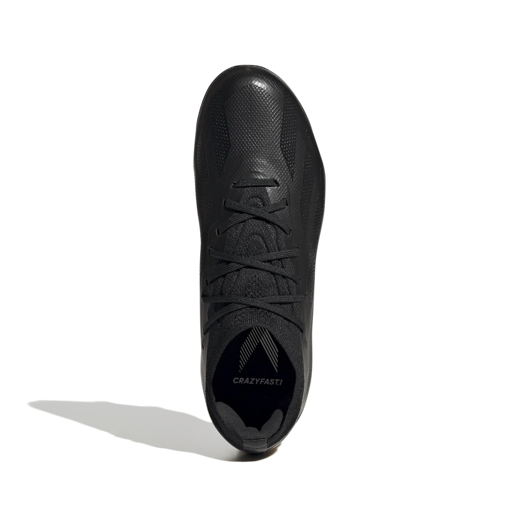 product/a/d/adidas_ie6636_2_footwear_photography_top_portrait_view_white.jpg