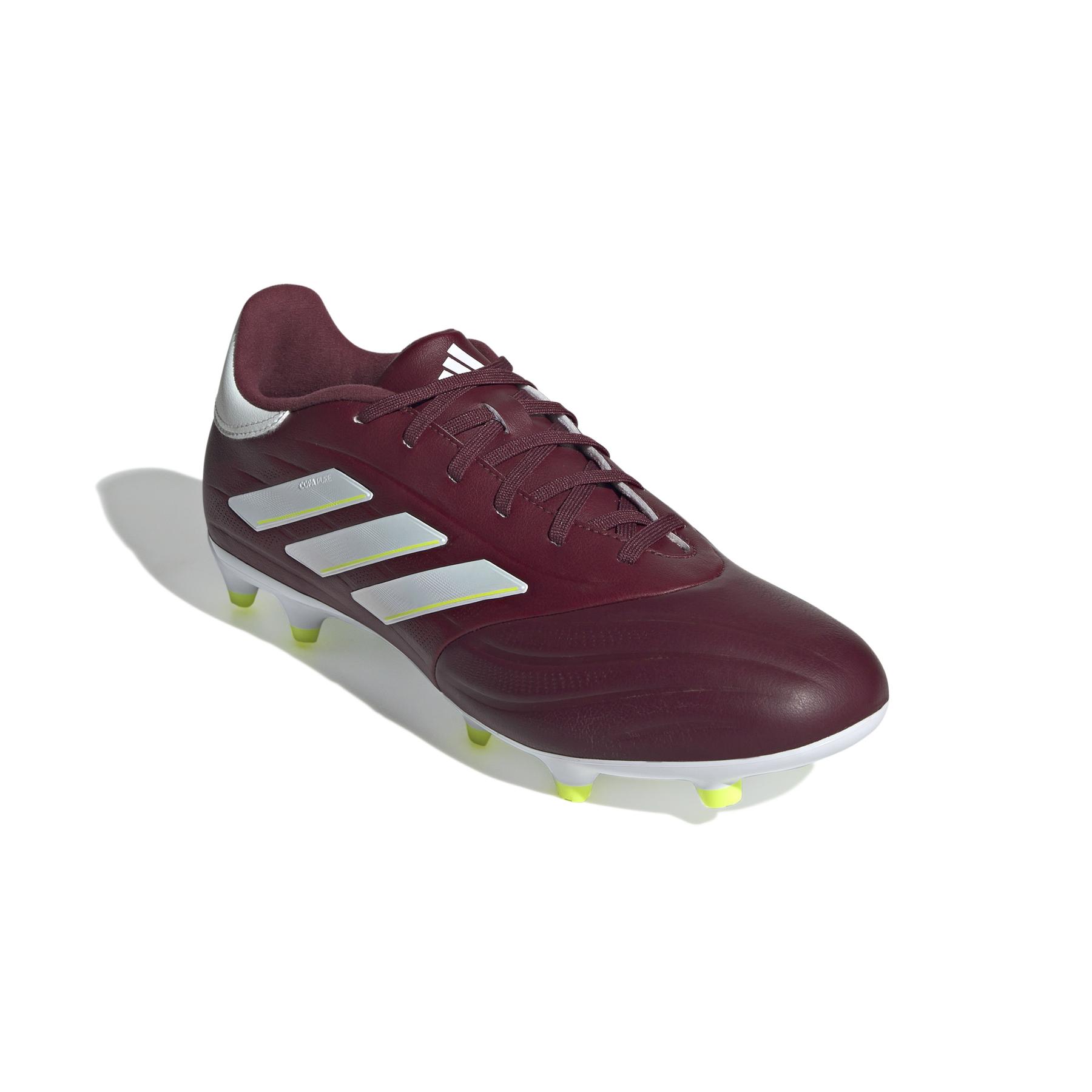 product/a/d/adidas_ie7491_5_footwear_photography_front_lateral_top_view_white-030824.jpg