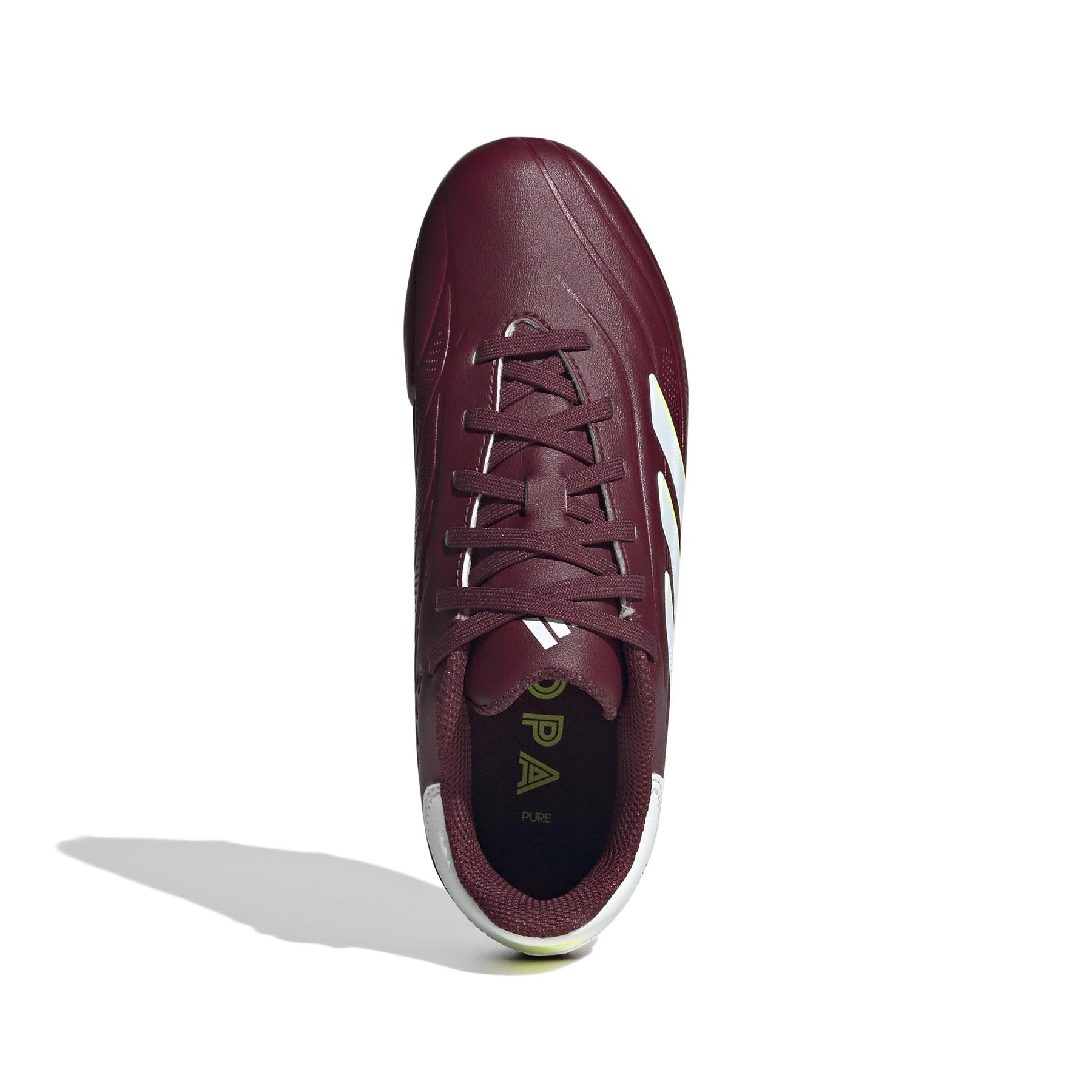 product/a/d/adidas_ie7494_2_footwear_photography_top_portrait_view_white-030824.jpg