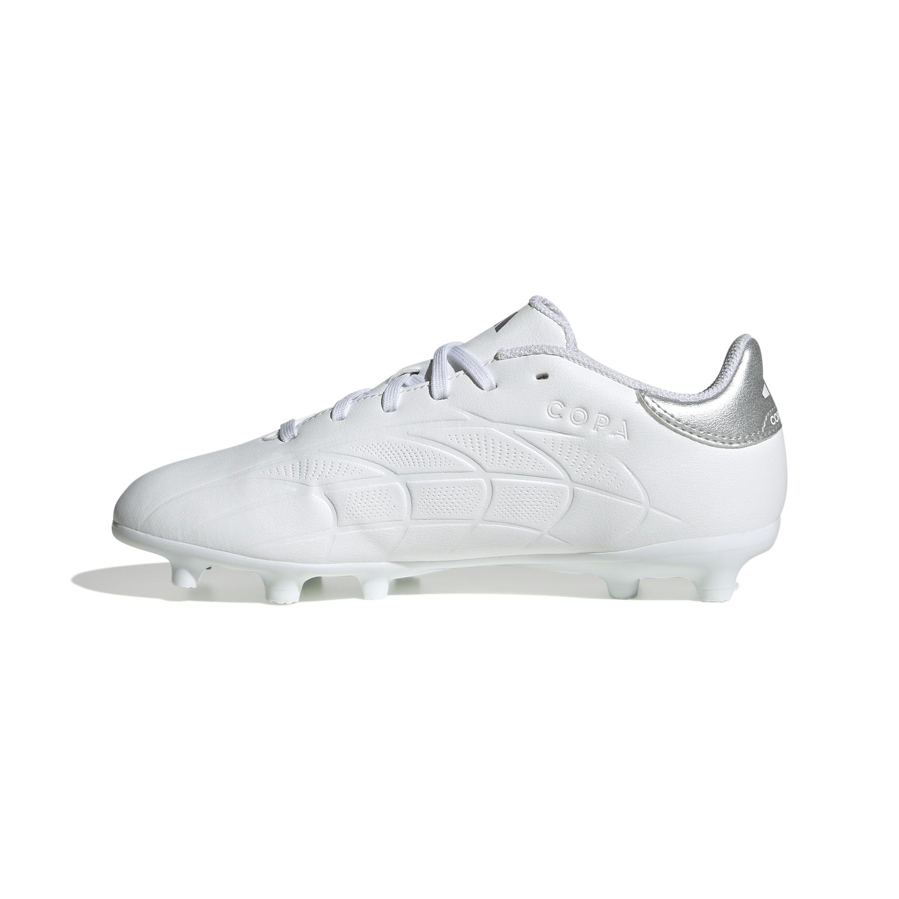 product/a/d/adidas_ie7496_4_footwear_photography_side_medial_center_view_white.jpg