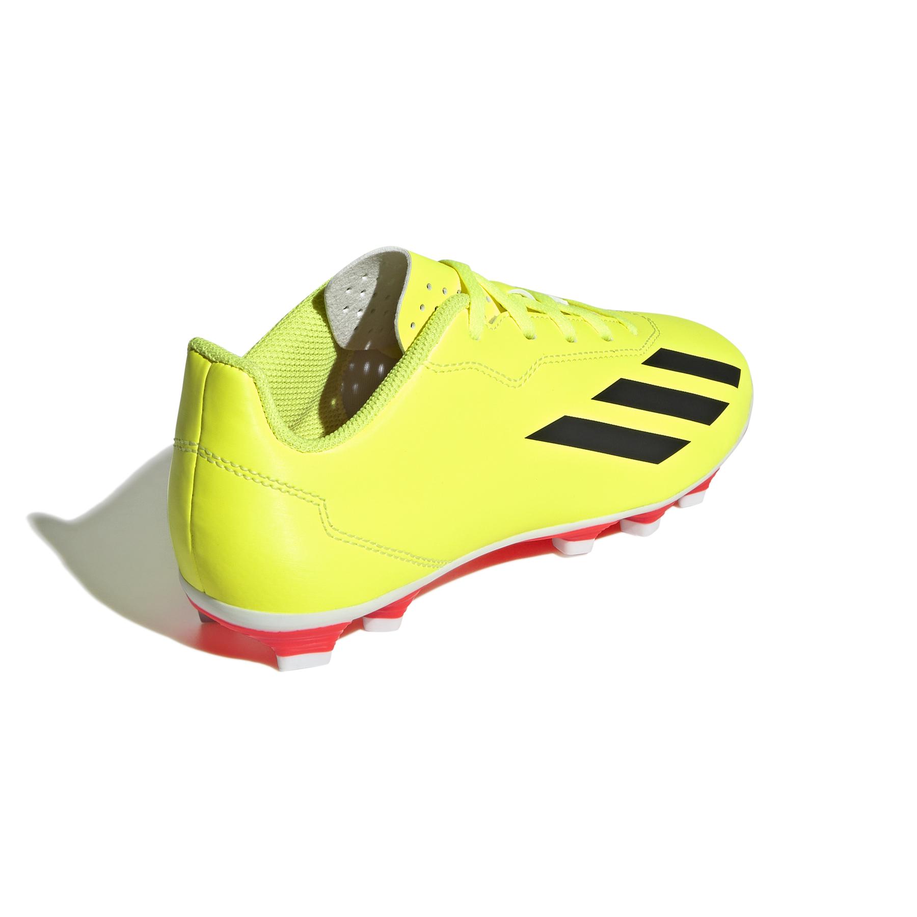 product/a/d/adidas_if0717_6_footwear_photography_back_lateral_top_view_white.jpg