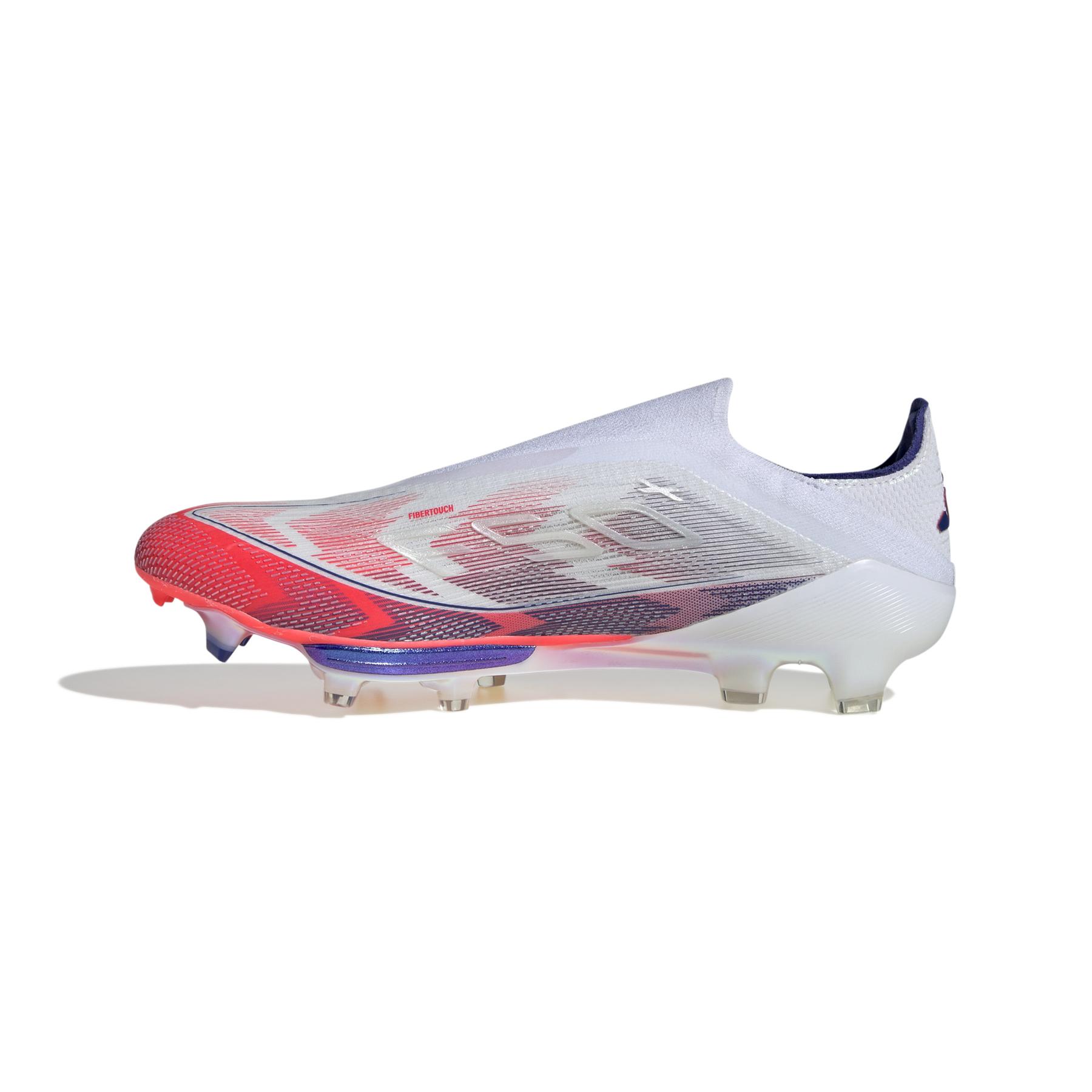 product/a/d/adidas_if1276_4_footwear_photography_side_medial_center_view_white-nw052424.jpg
