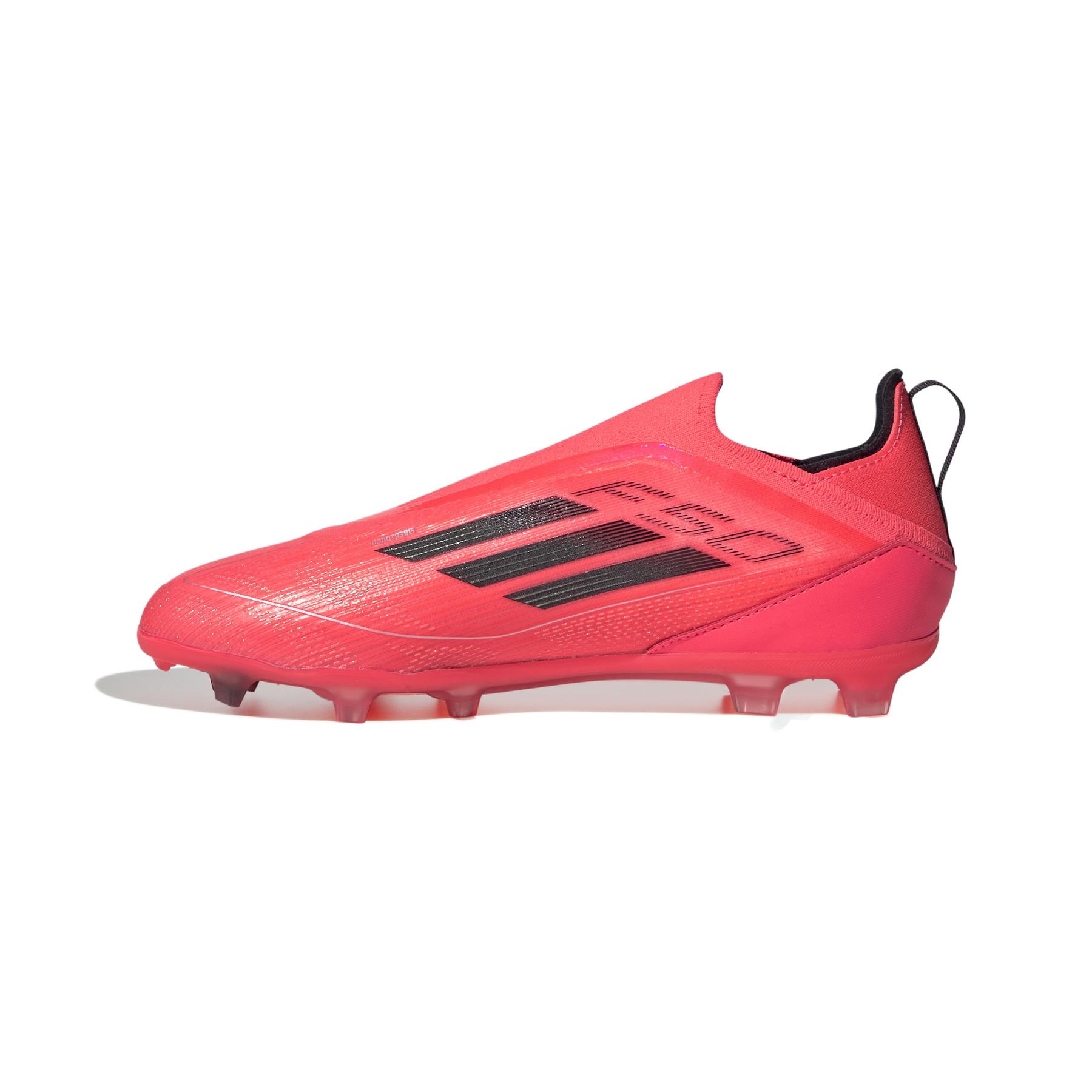 product/a/d/adidas_if1356_4_footwear_photography_side_medial_center_view_white.jpg