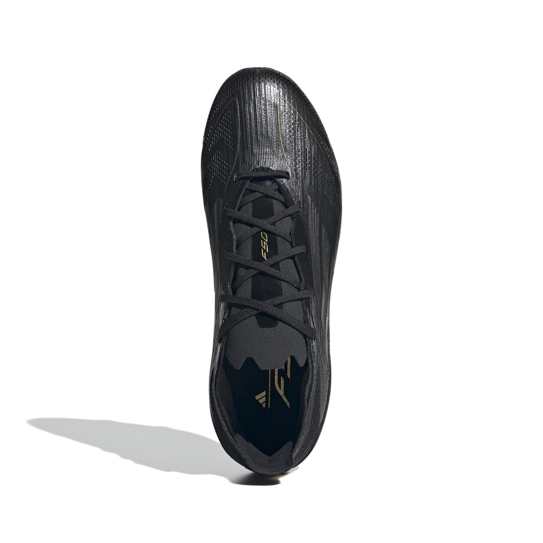 product/a/d/adidas_if1358_2_footwear_photography_top_portrait_view_white.jpg