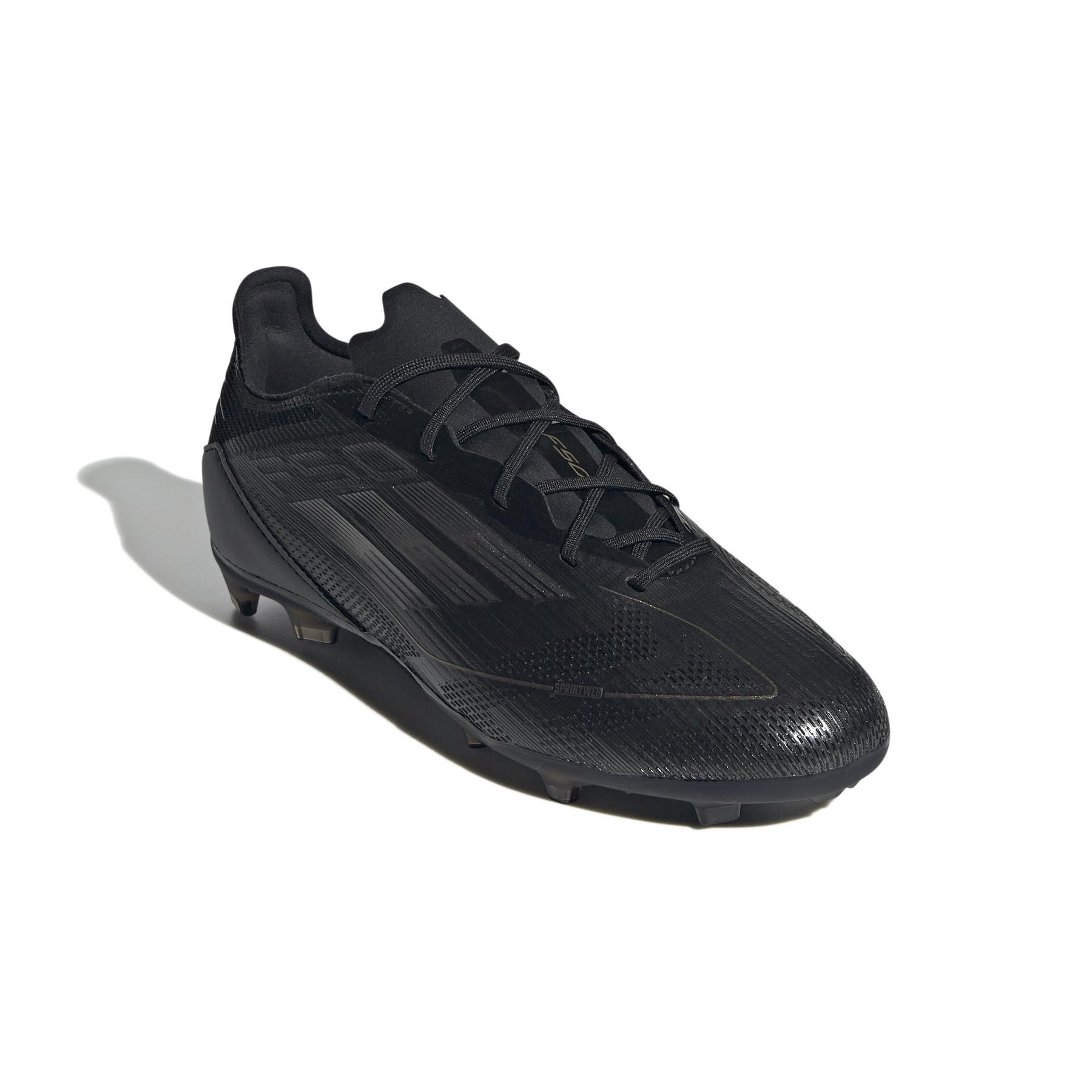 product/a/d/adidas_if1358_5_footwear_photography_front_lateral_top_view_white.jpg