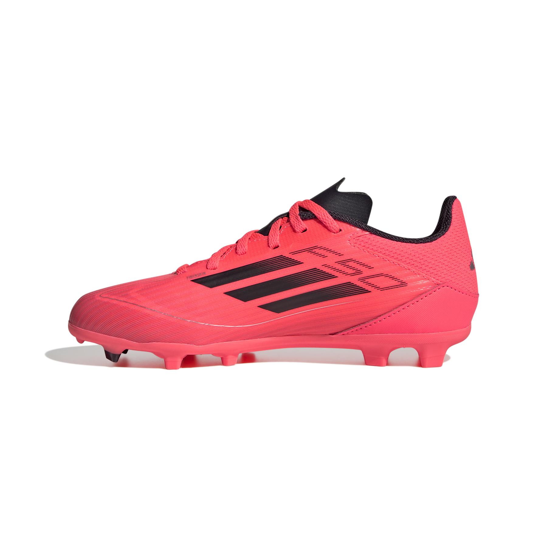 product/a/d/adidas_if1377_4_footwear_photography_side_medial_center_view_white.jpg